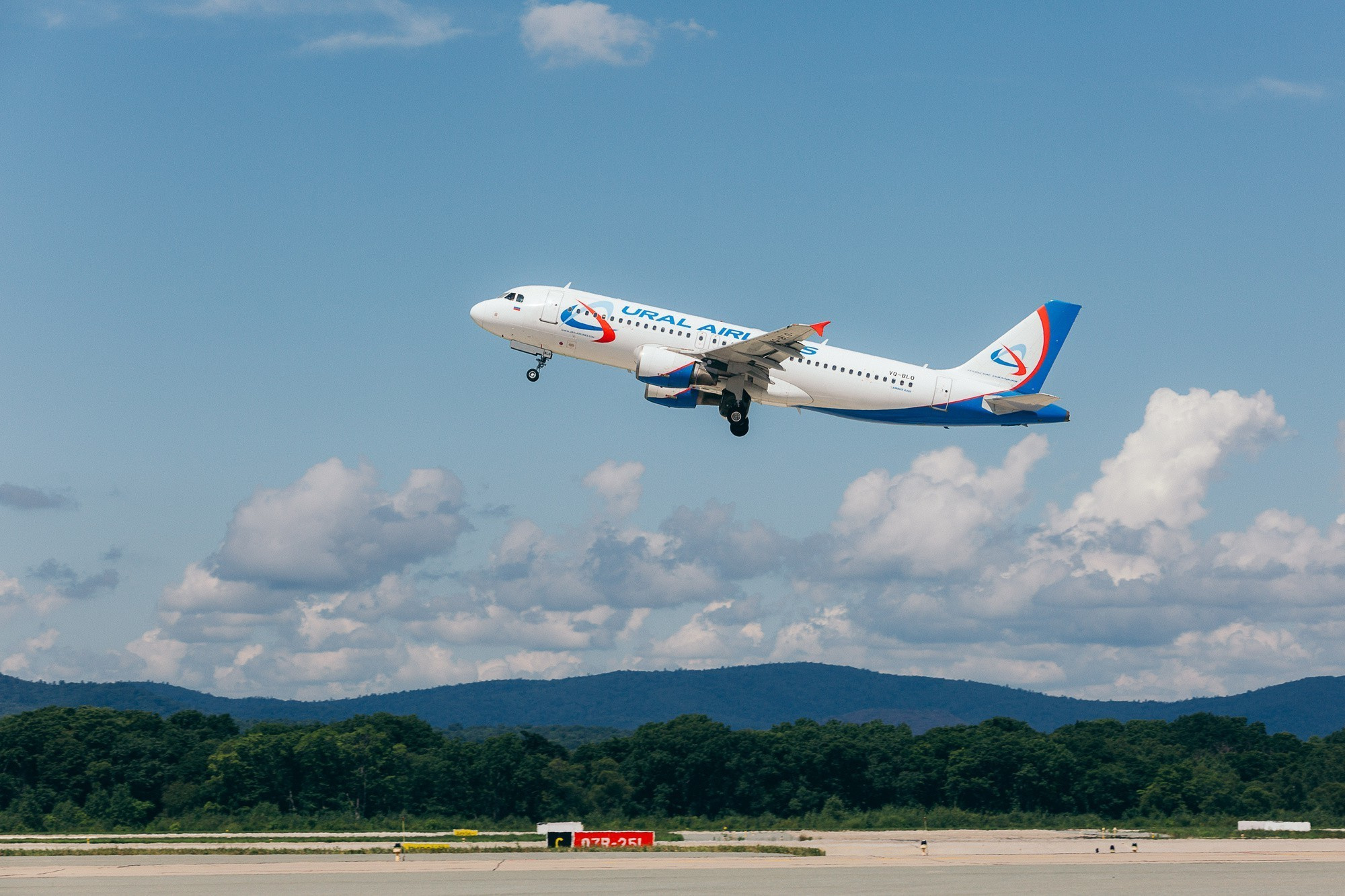 Авиаспоттинг в аэропорту Владивостока. Wedding and family photographer in Vladivostok Anton Blokhin