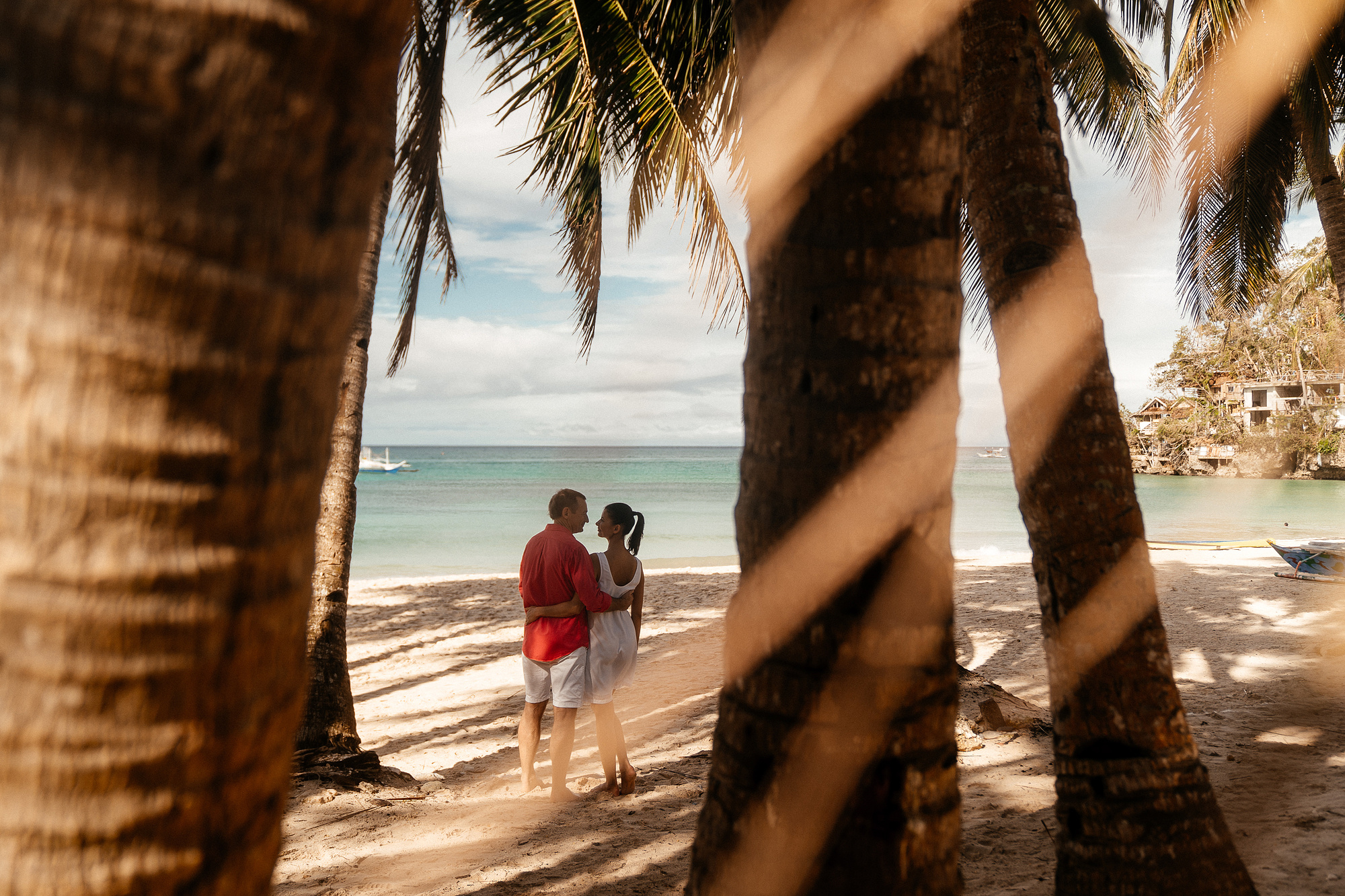 LOVESTORY ON BORACAY. Wedding and family photographer in Vladivostok Anton Blokhin