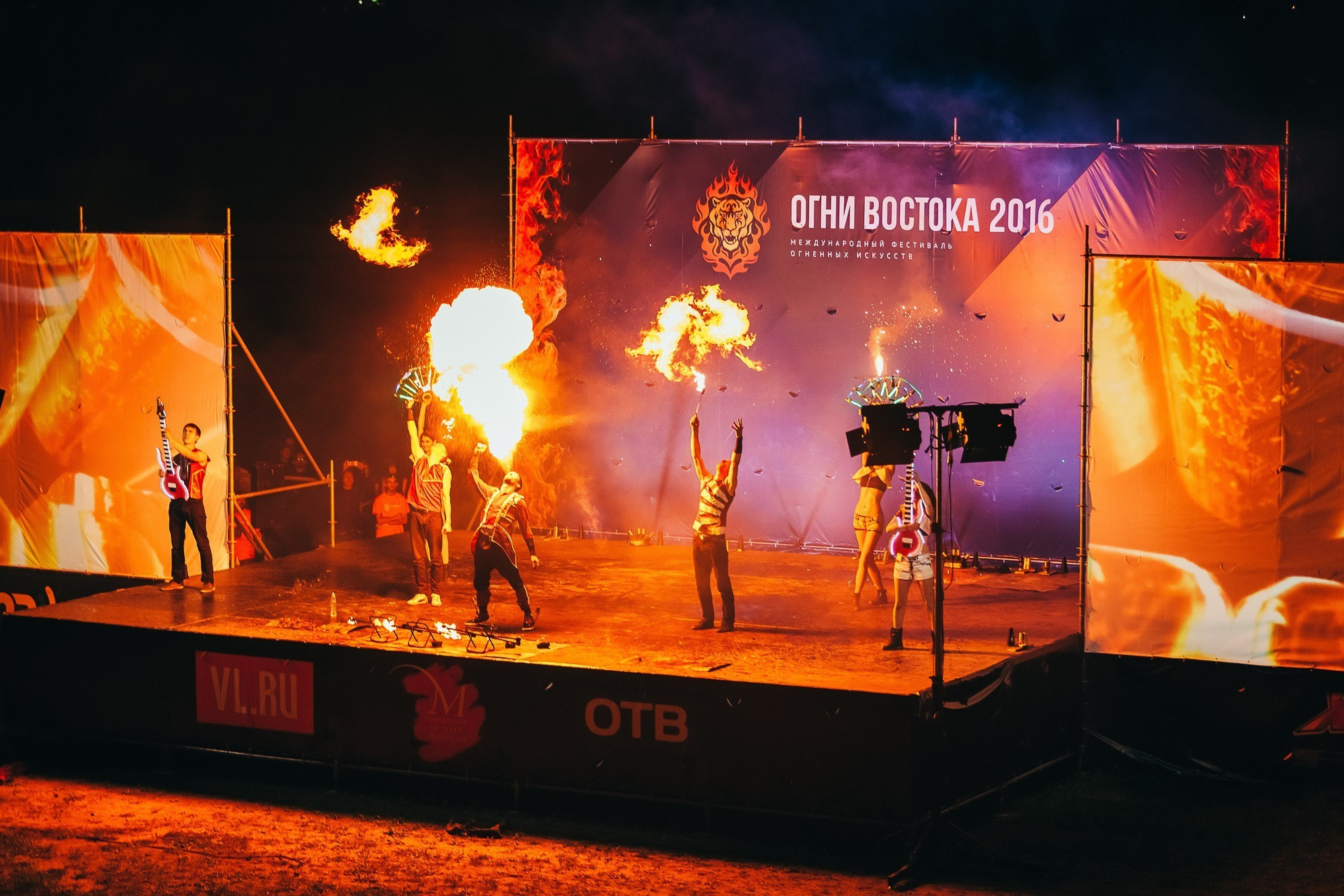 Международный фестиваль огненных искусств «ОГНИ ВОСТОКА 2016». Фотограф во Владивостоке Антон Блохин