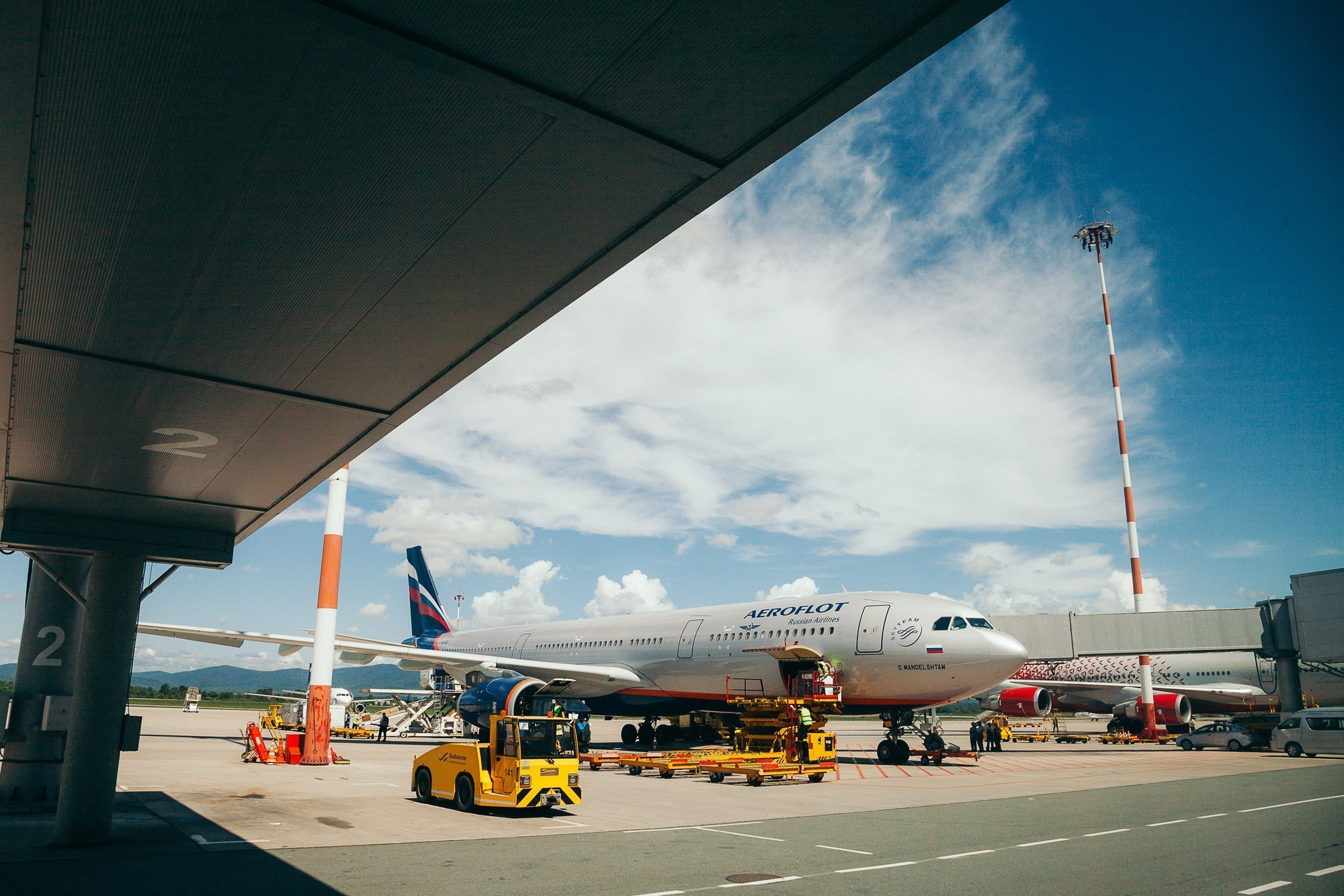 Авиаспоттинг в аэропорту Владивостока. Wedding and family photographer in Vladivostok Anton Blokhin