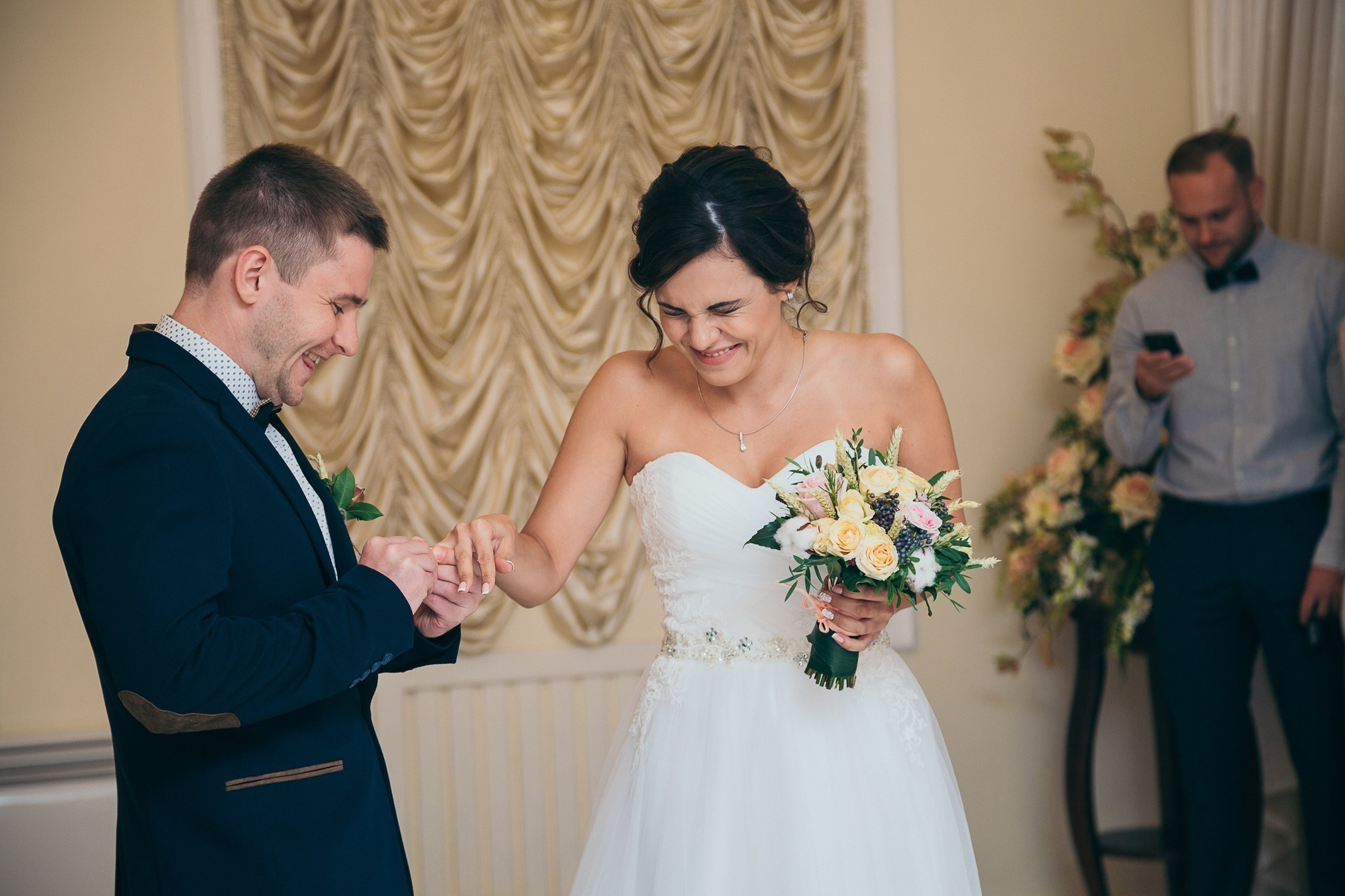 АНТОН И АННА | НА УЧАСТКЕ ДОМА. Фотограф во Владивостоке Антон Блохин