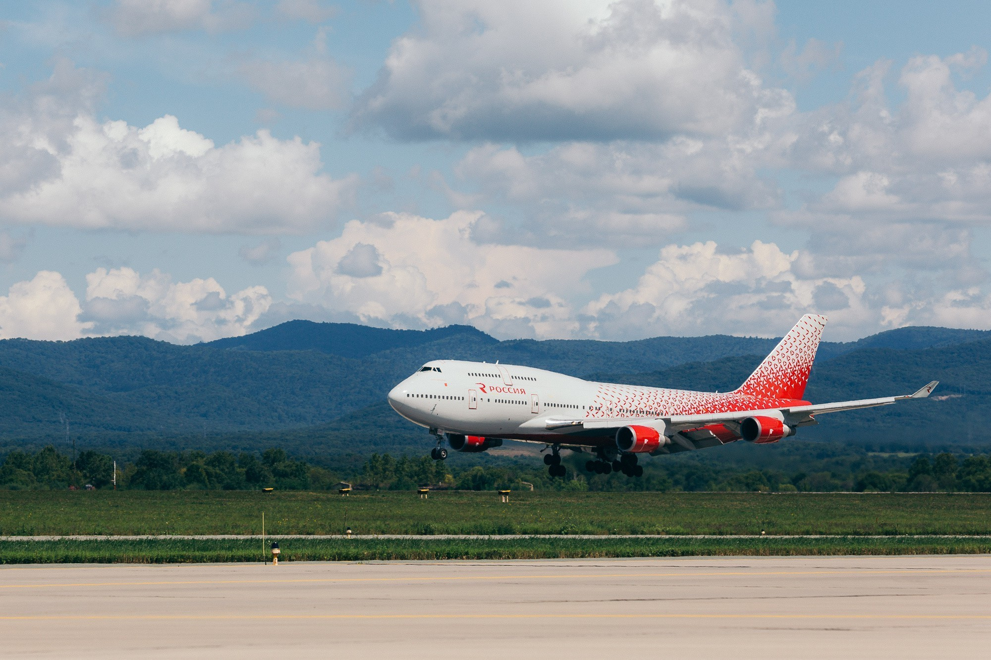 Авиаспоттинг в аэропорту Владивостока. Wedding and family photographer in Vladivostok Anton Blokhin