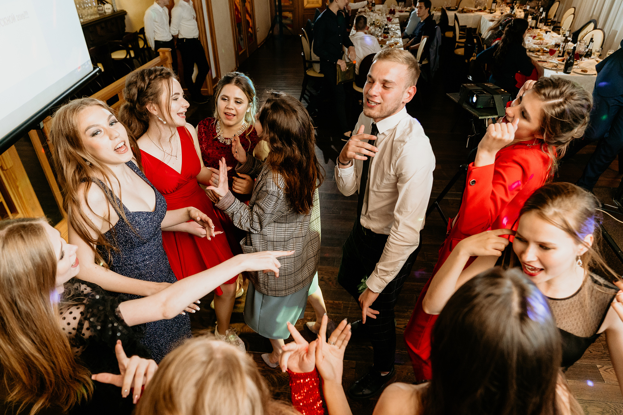 ШКОЛЬНЫЙ ВЫПУСКНОЙ 2019. Фотограф во Владивостоке Антон Блохин