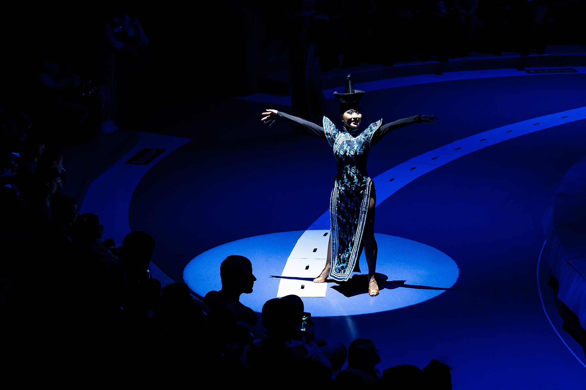 Государственный цирк Бурятии «Легенды Байкала — 9 ветвей». Wedding and family photographer in Vladivostok Anton Blokhin