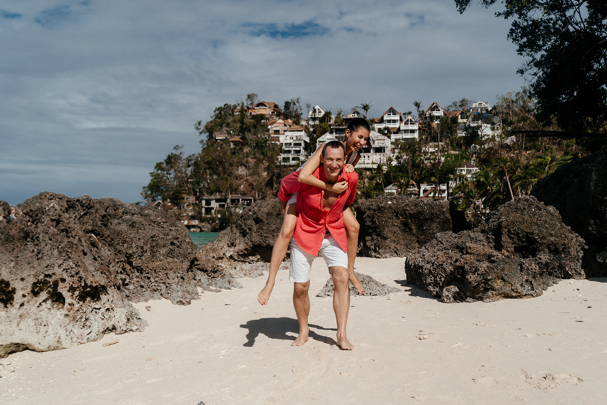 LOVESTORY ON BORACAY. Wedding and family photographer in Vladivostok Anton Blokhin