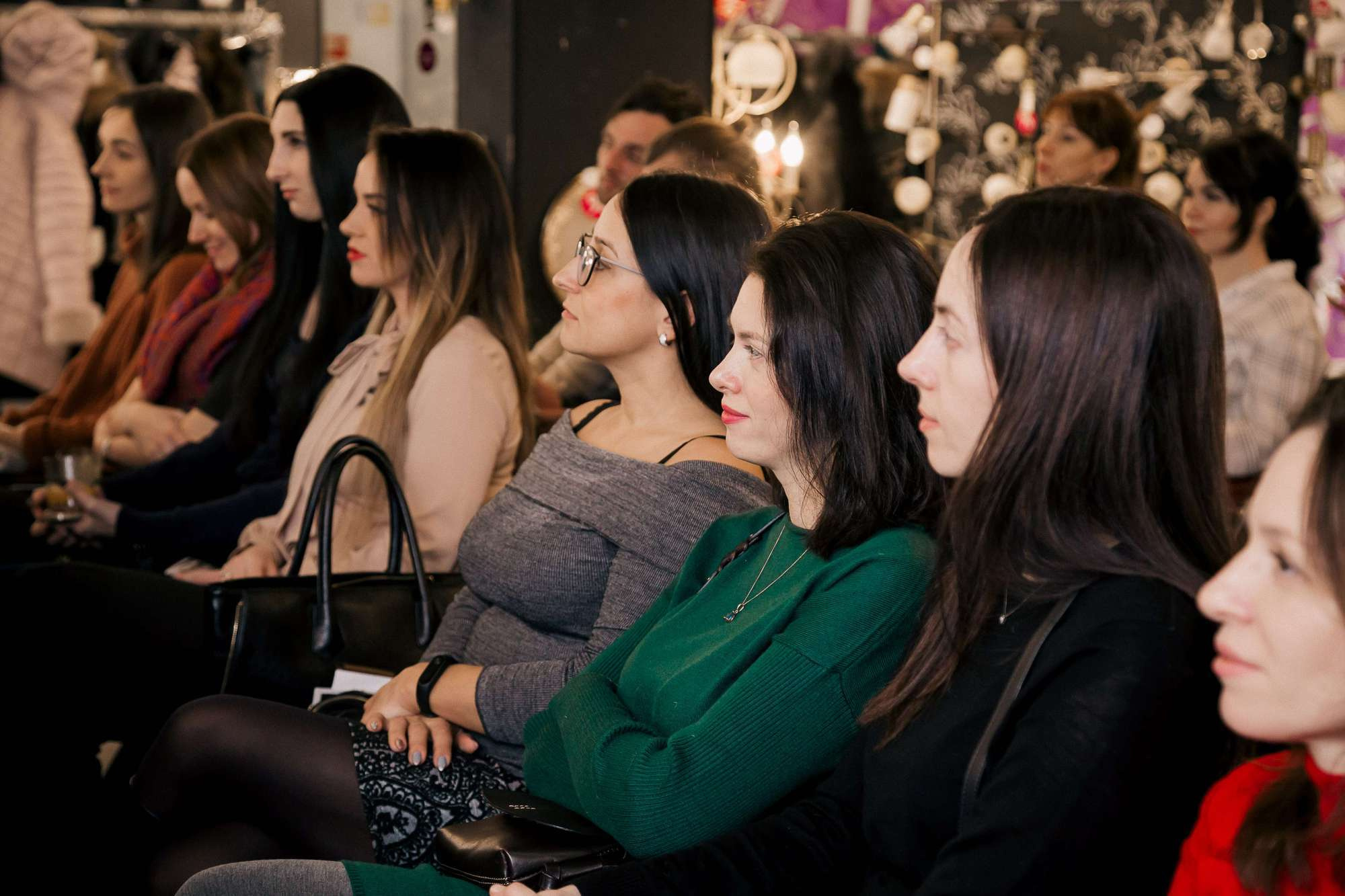 Презентация немецкого бренда Maytoni в салоне Орион свет. Фотограф во Владивостоке Антон Блохин