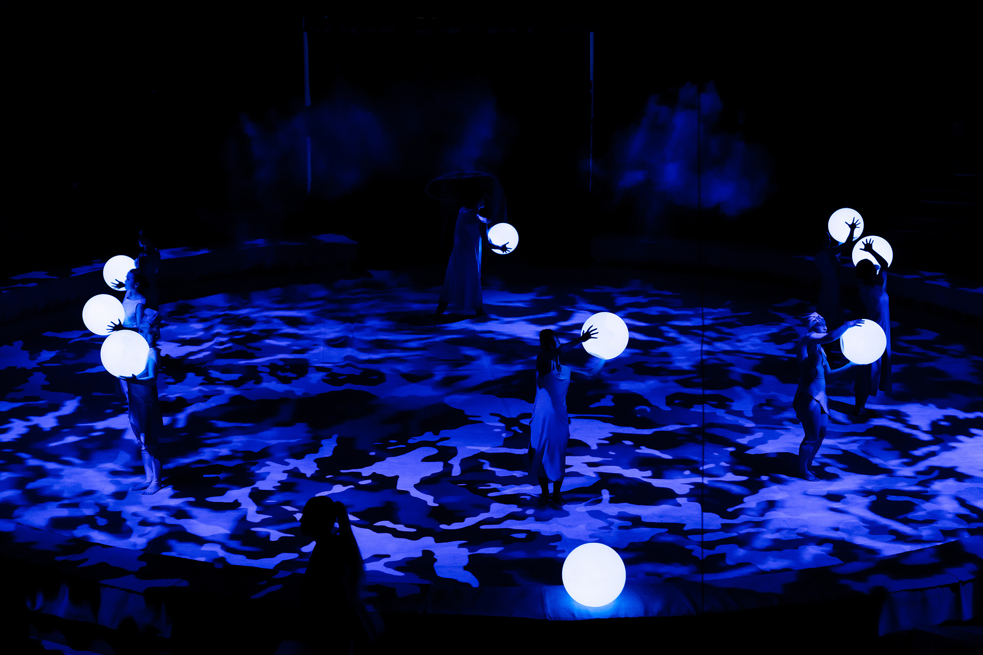 Государственный цирк Бурятии «Легенды Байкала — 9 ветвей». Wedding and family photographer in Vladivostok Anton Blokhin