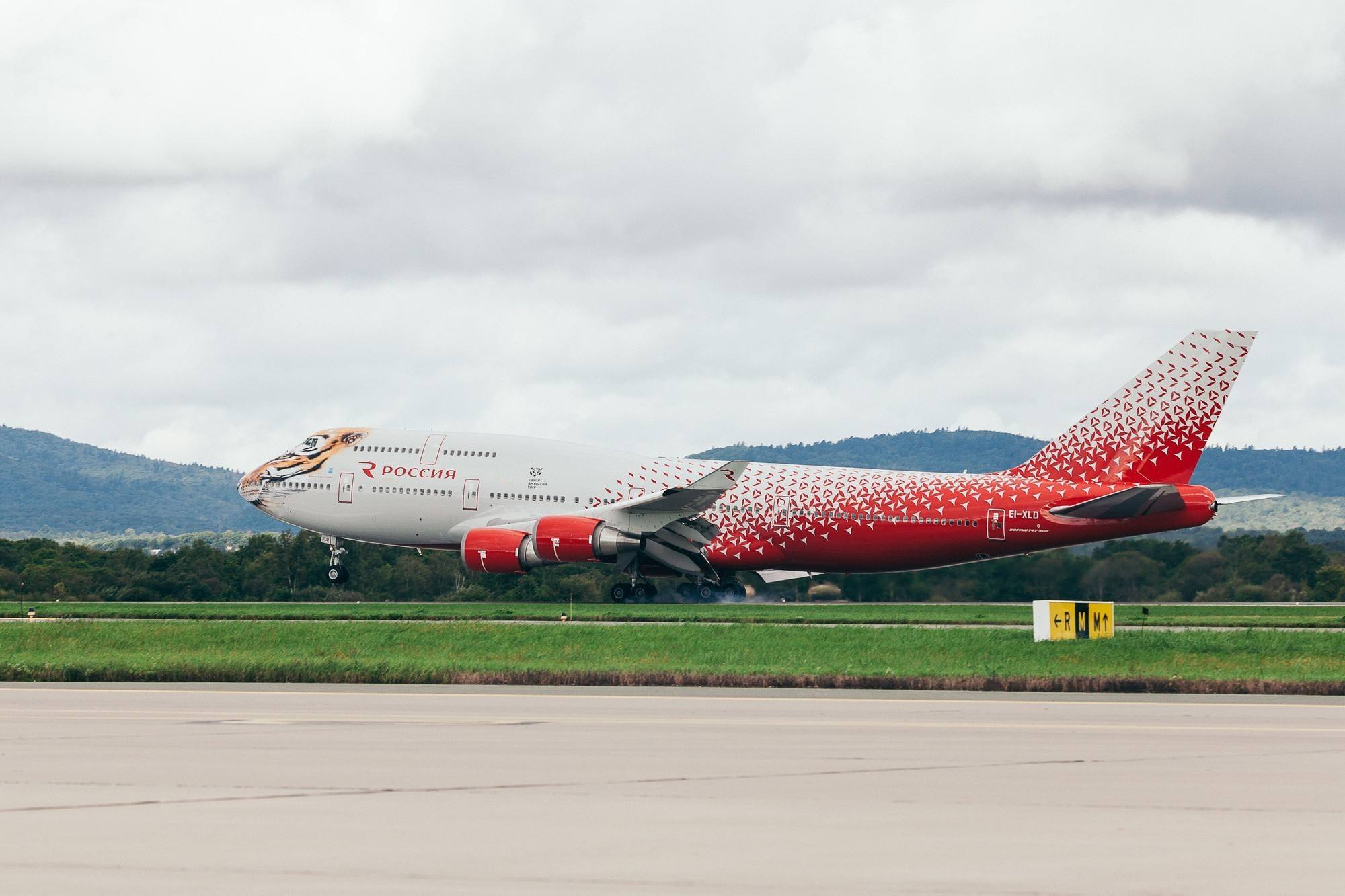 Авиаспоттинг в аэропорту Владивостока. Wedding and family photographer in Vladivostok Anton Blokhin