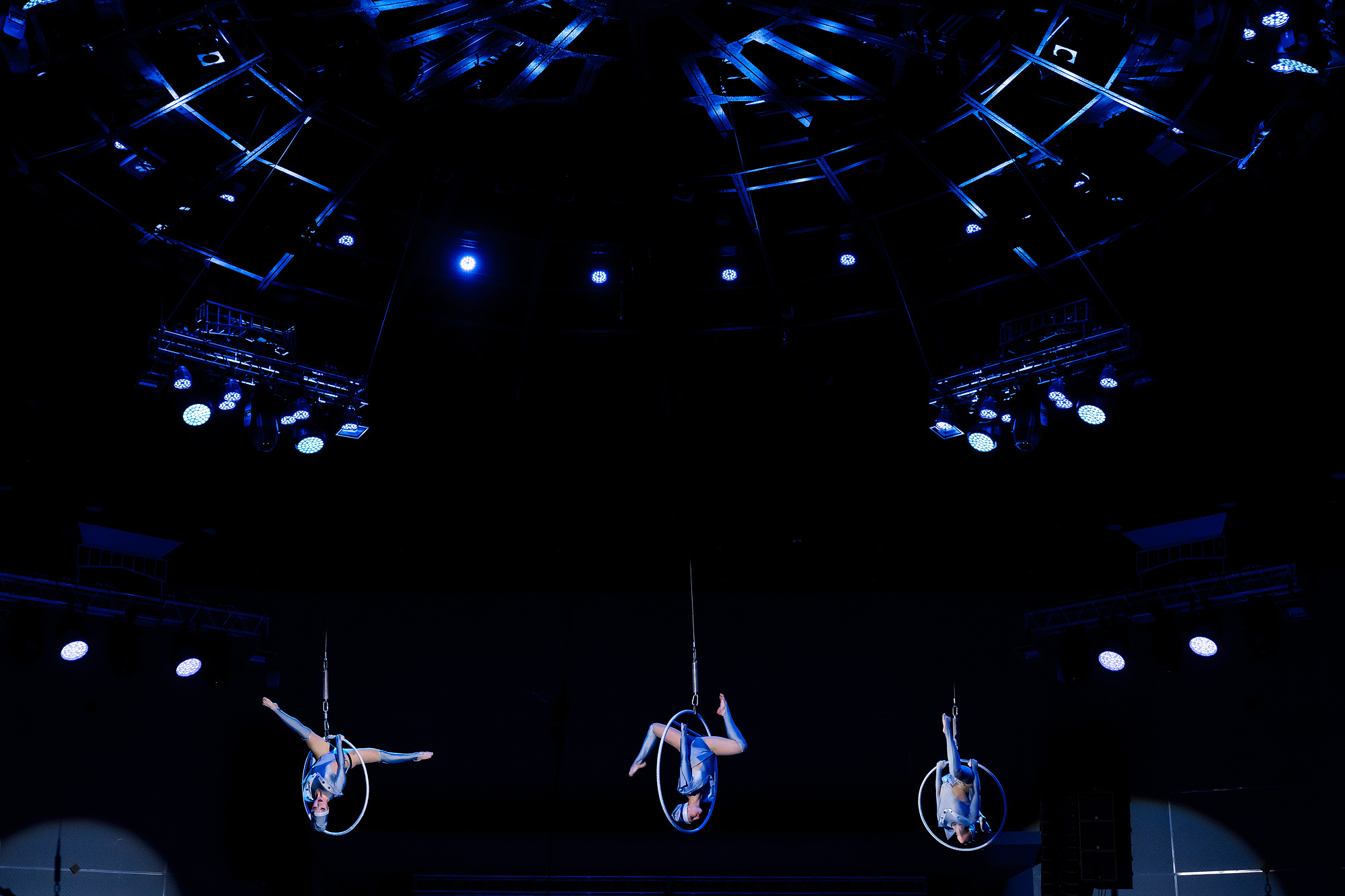 Государственный цирк Бурятии «Легенды Байкала — 9 ветвей». Wedding and family photographer in Vladivostok Anton Blokhin