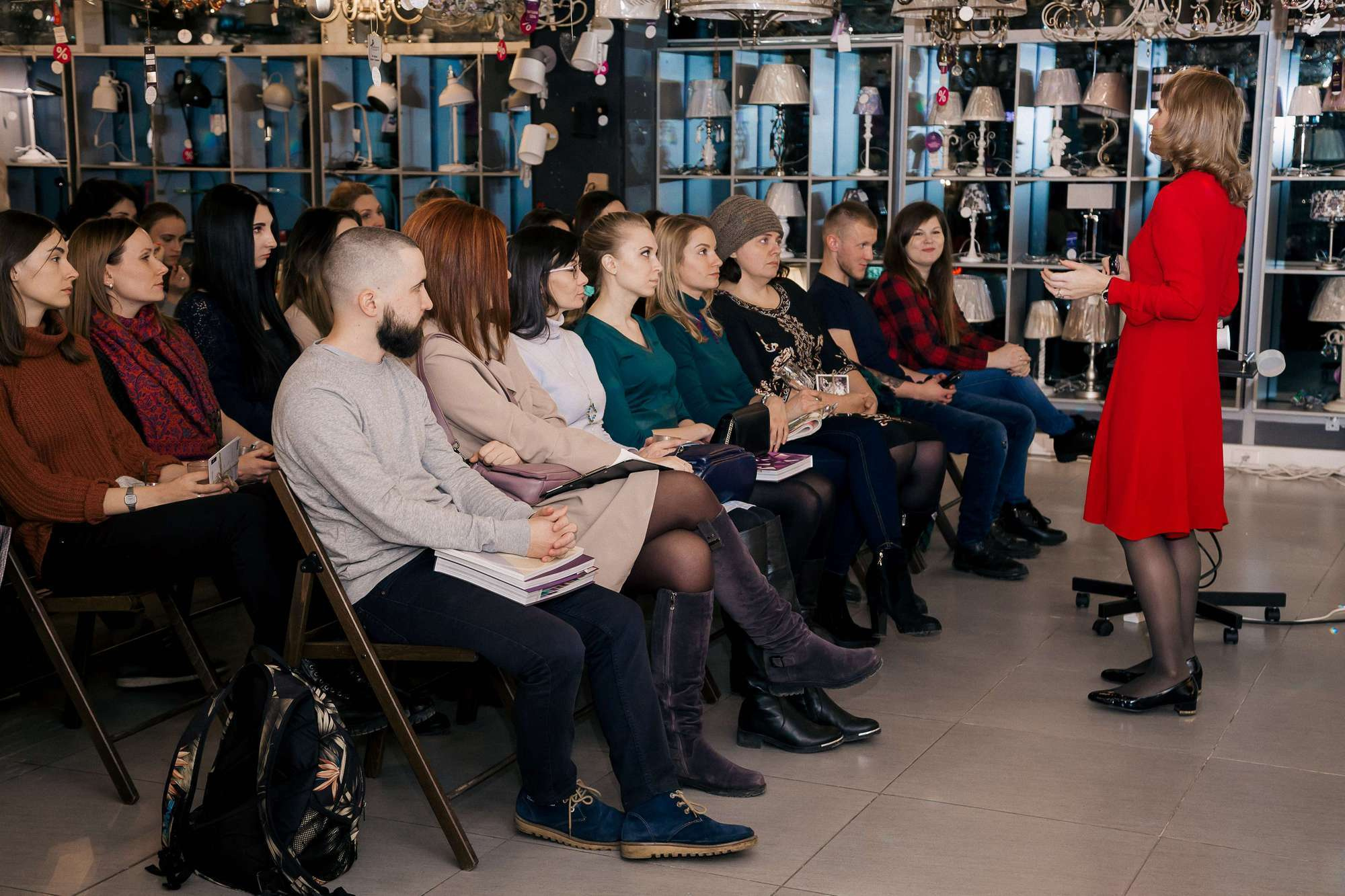 Презентация немецкого бренда Maytoni в салоне Орион свет. Фотограф во Владивостоке Антон Блохин