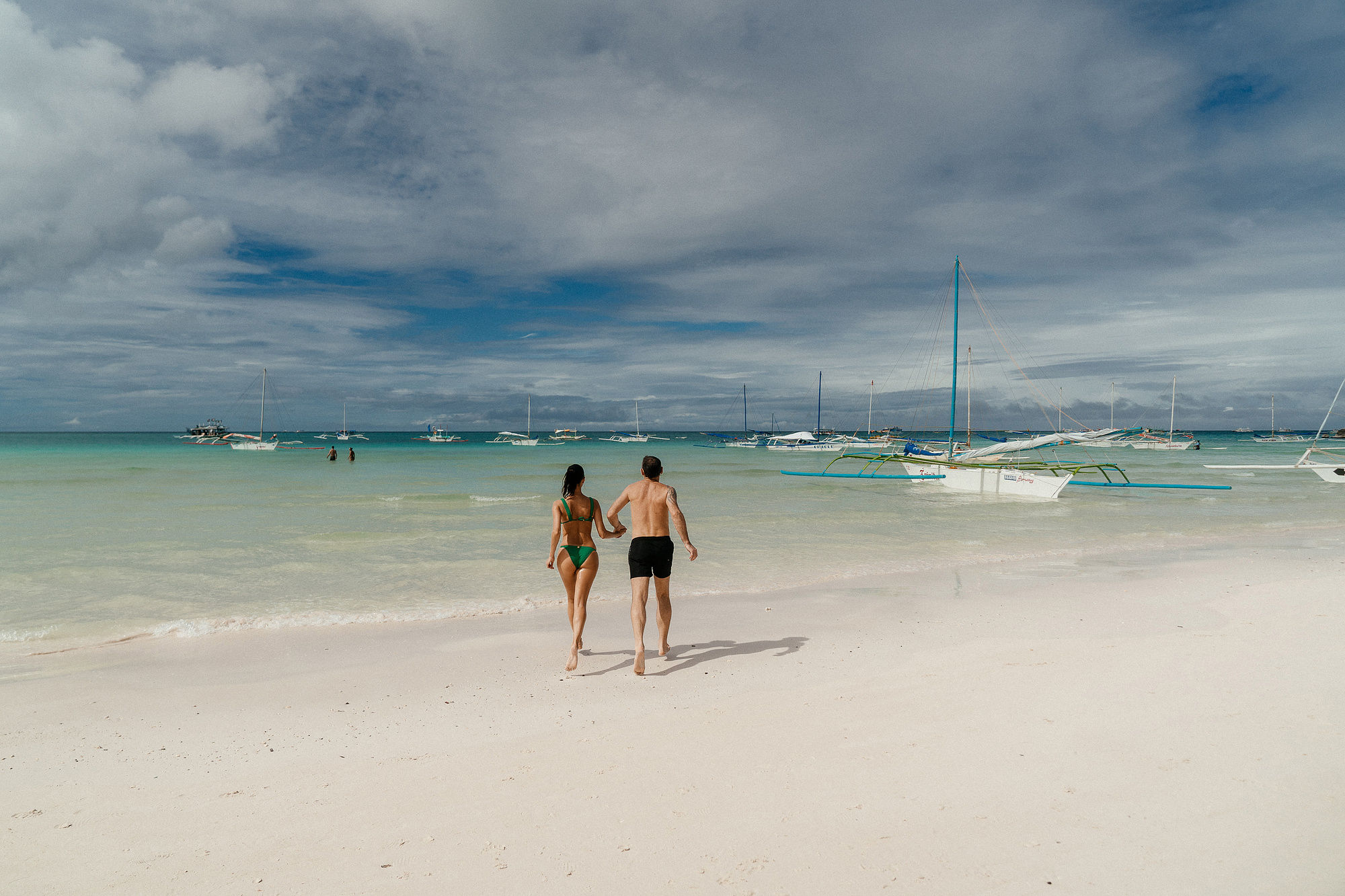 LOVESTORY ON BORACAY. Wedding and family photographer in Vladivostok Anton Blokhin