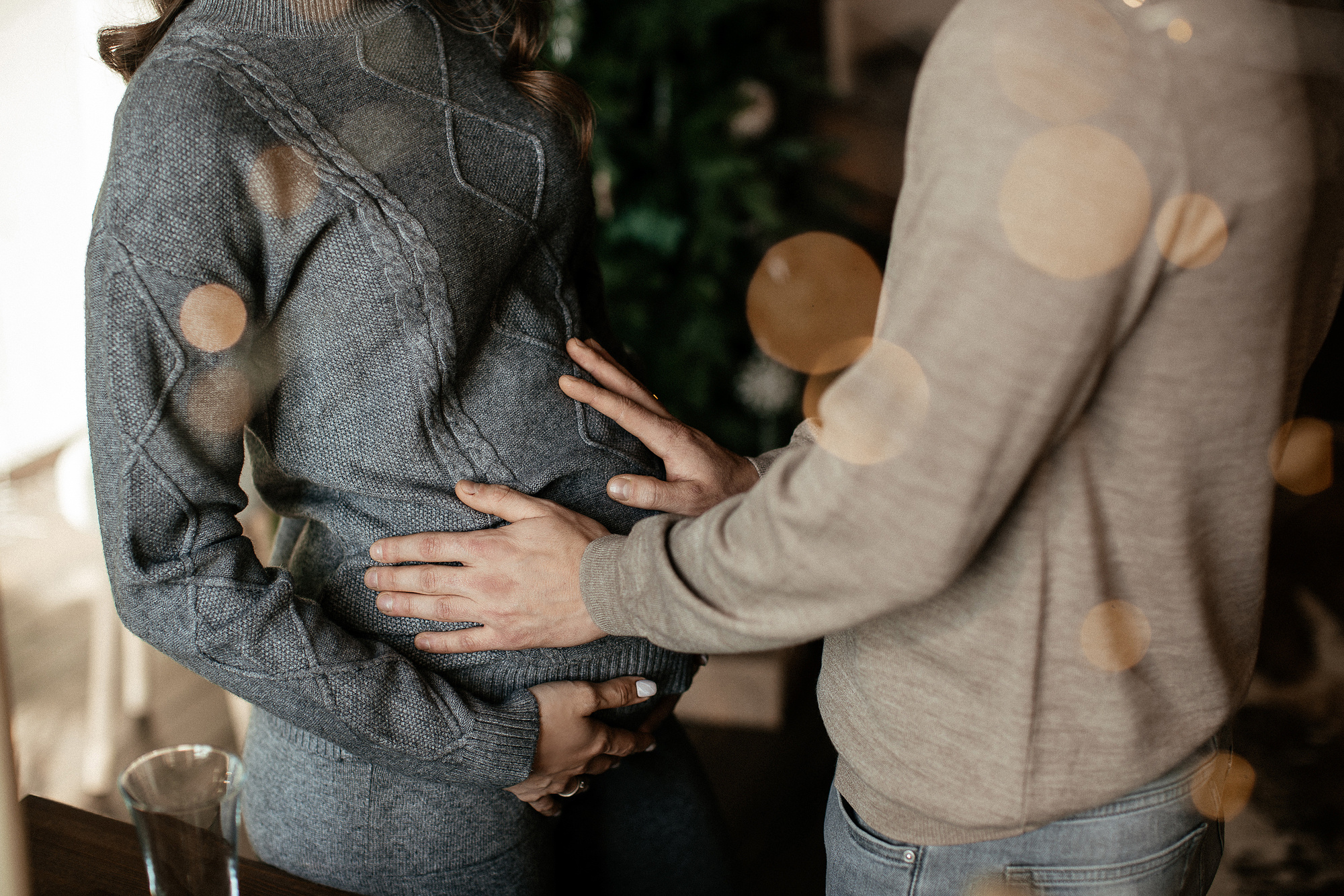 Фотосессия беременности в студии во Владивостоке. Фотограф во Владивостоке Антон Блохин