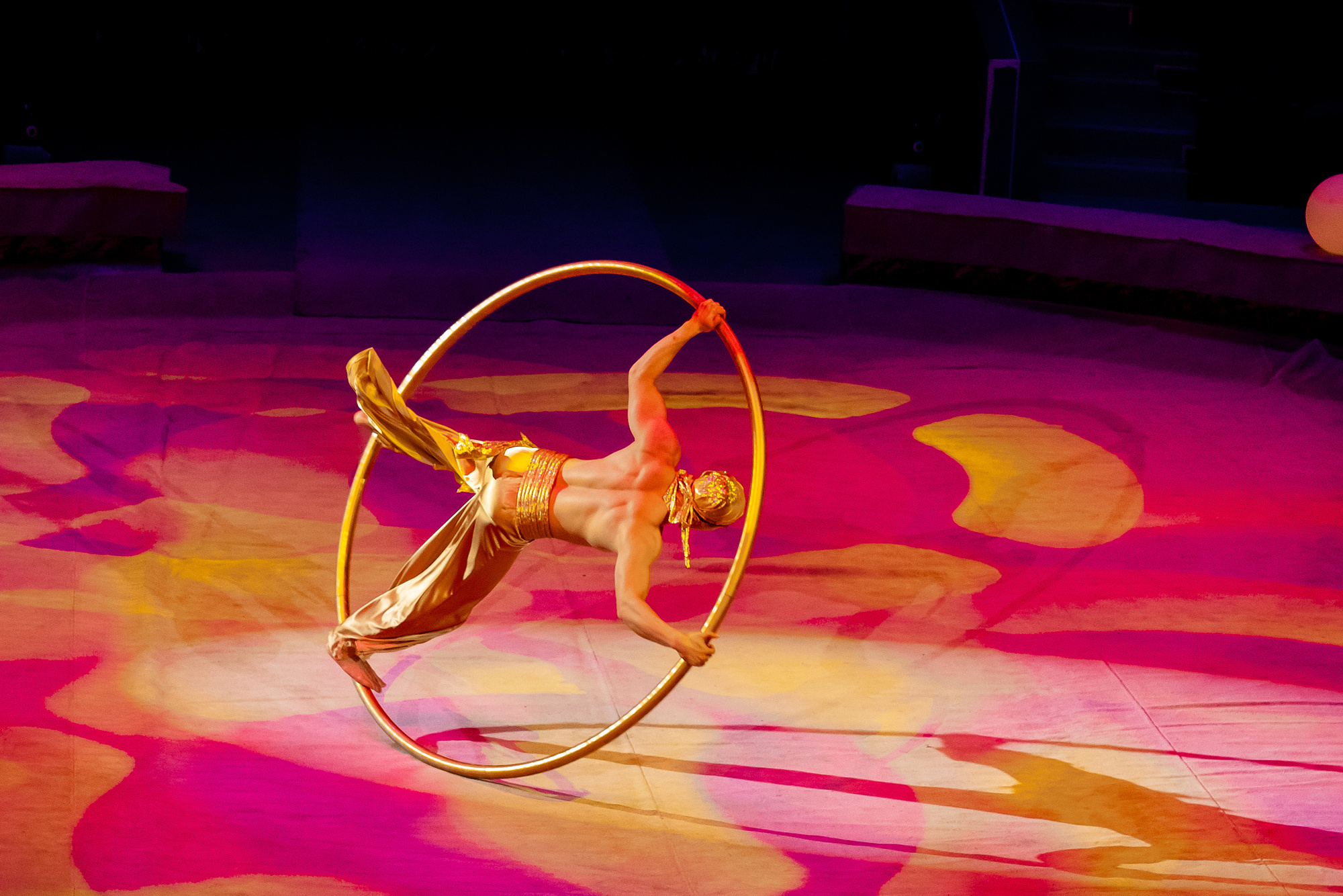 Государственный цирк Бурятии «Легенды Байкала — 9 ветвей». Wedding and family photographer in Vladivostok Anton Blokhin