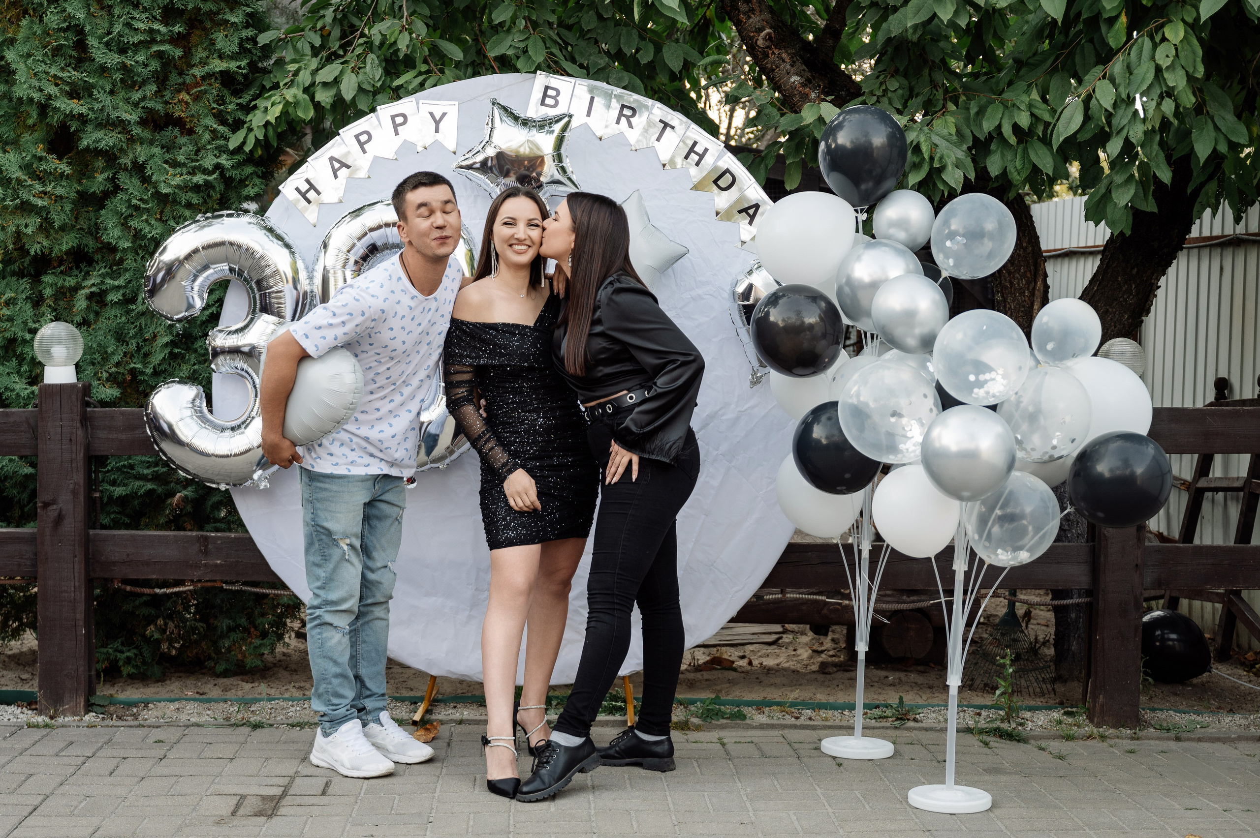 Мне сегодня 30 лет. Фотозона. Свадебный, семейный и репортажный фотограф. Брянск. Эльвира Голенкова