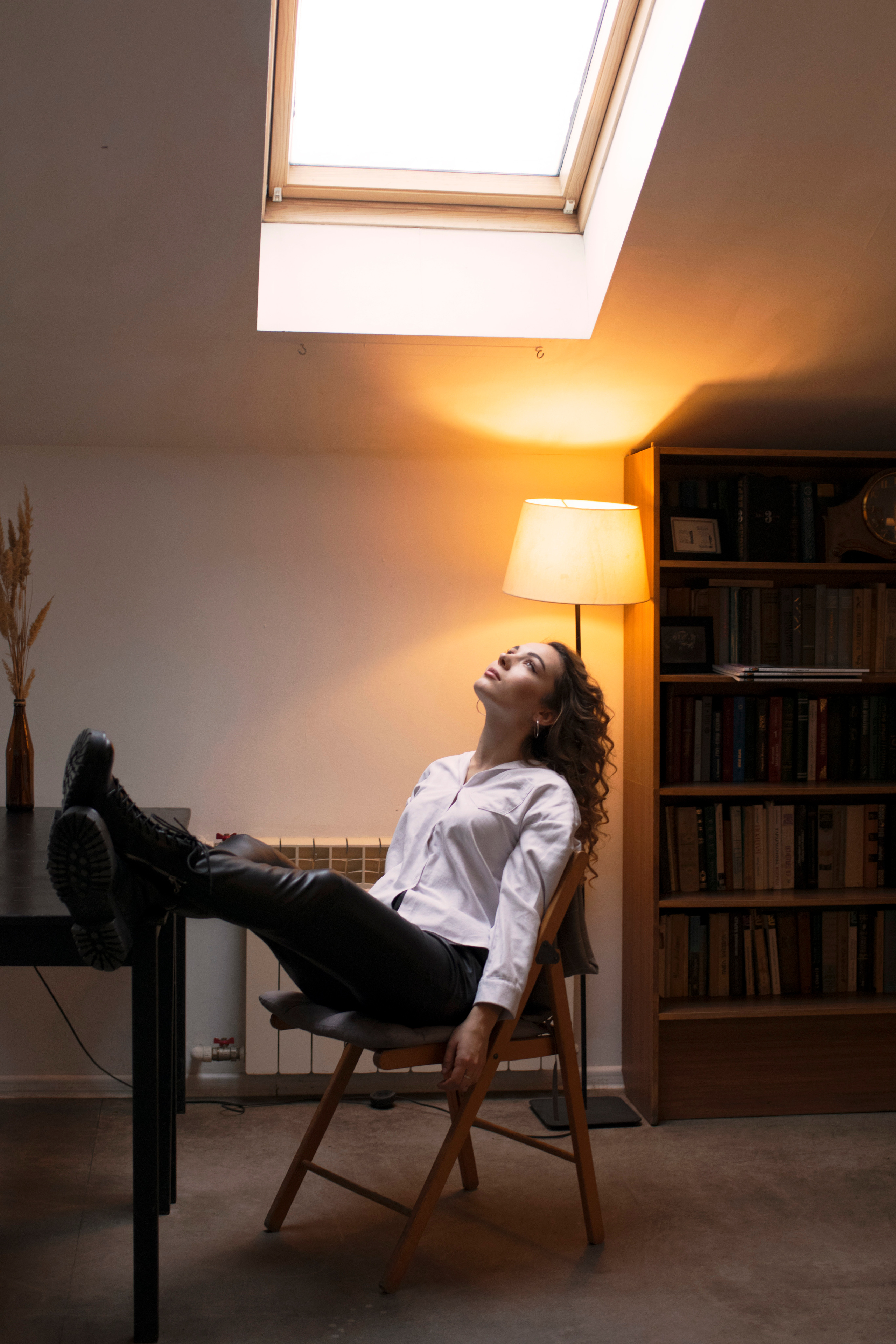 Деловая фотосессия в библиотеке. Фотосессии в Ростове-на-Дону. Мария Роскошная