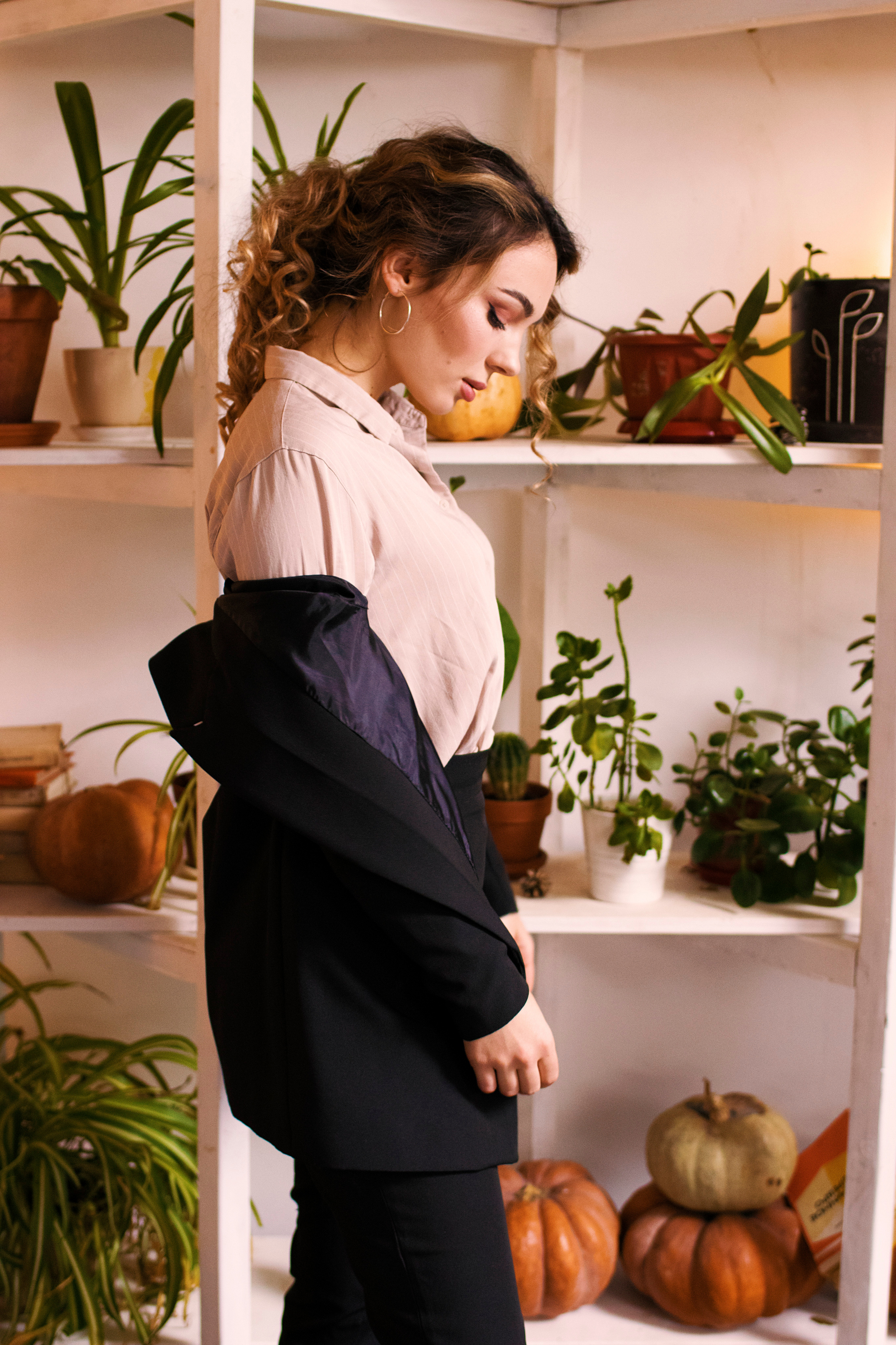 Деловая фотосессия в библиотеке. Фотосессии в Ростове-на-Дону. Мария Роскошная