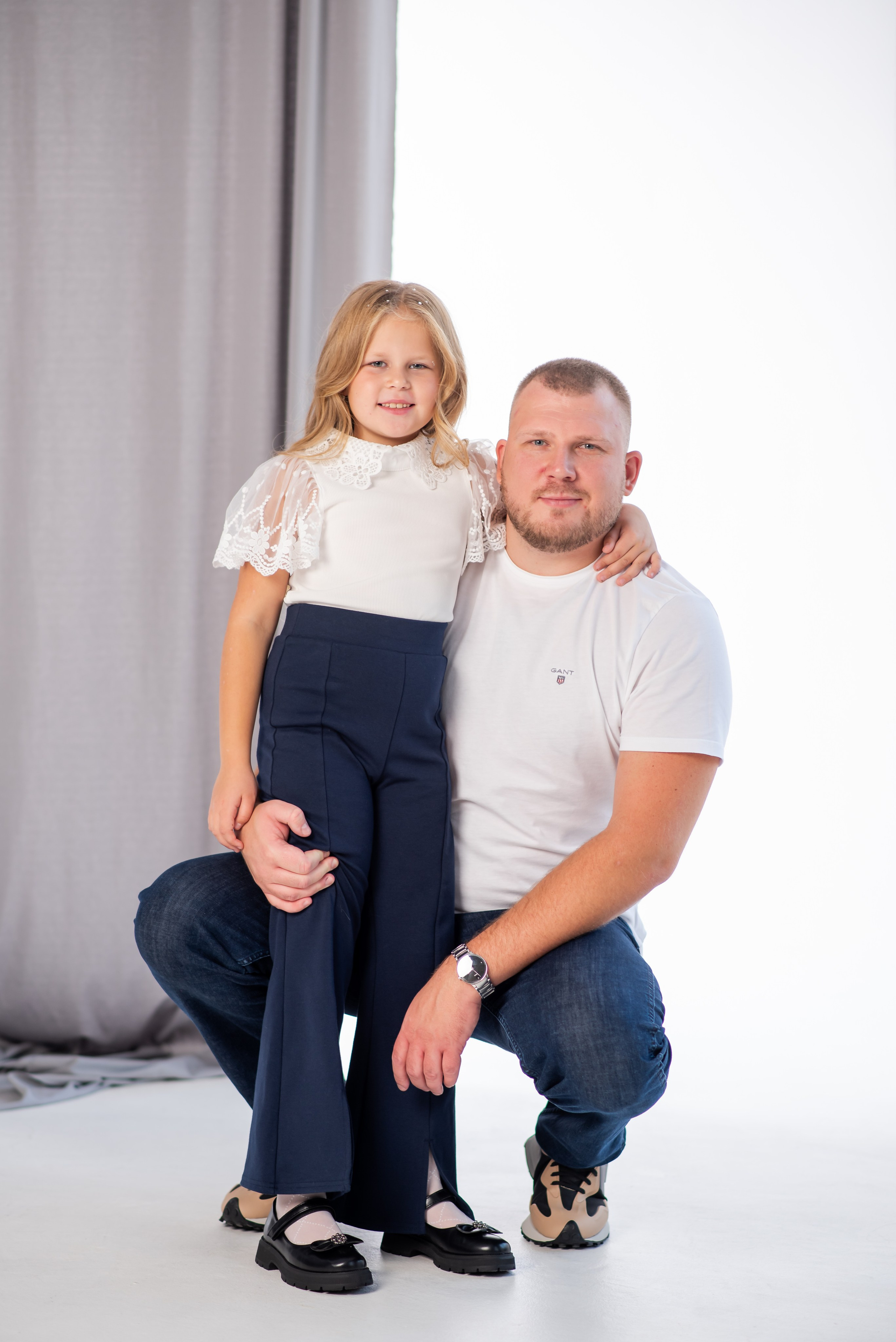 Александра. Выпускные альбомы в Севастополе, Крыму и Екатеринбурге