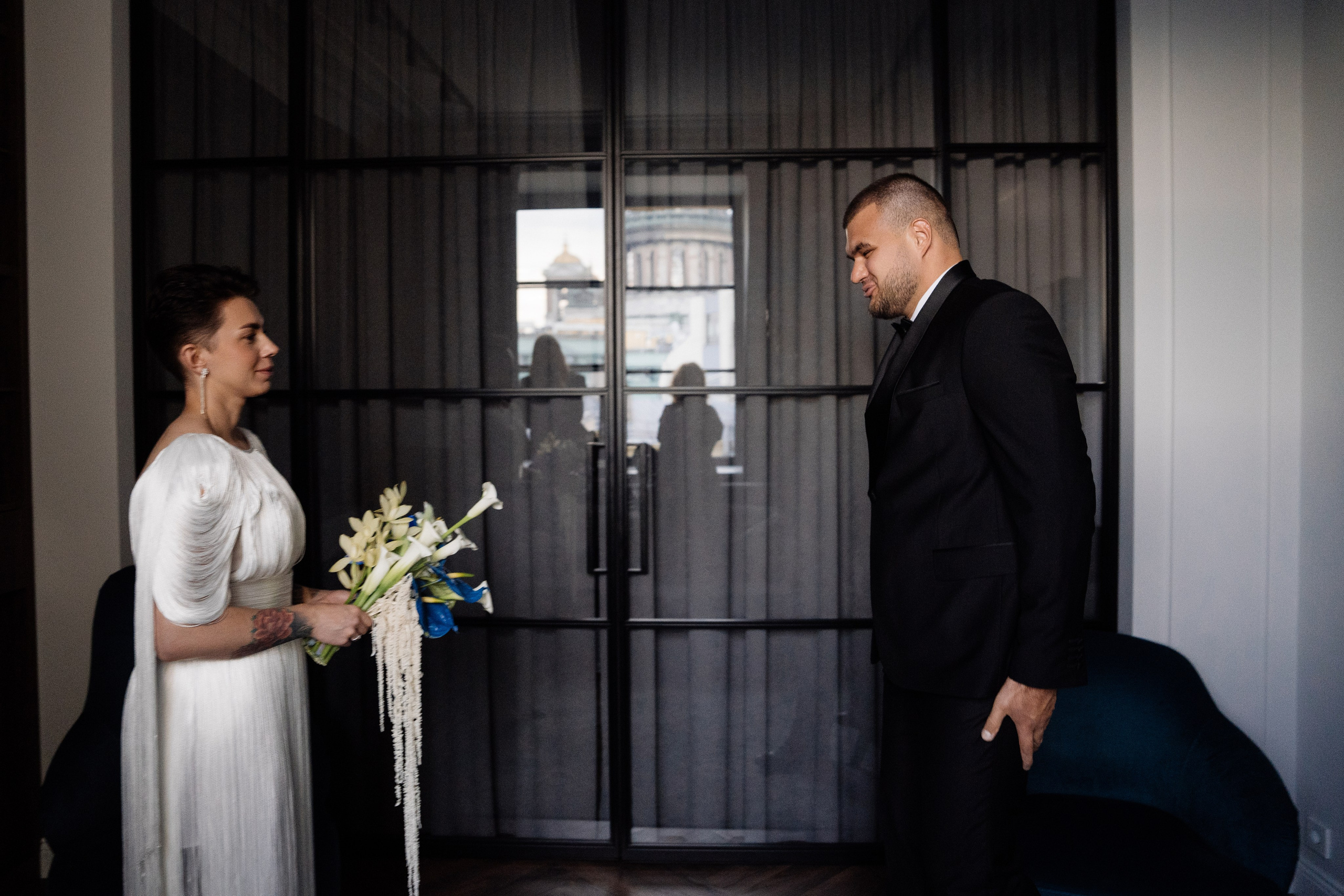 Свадьба в сошиал клабе. Свадебный фотограф организатор в Санкт-Петербурге Ассоль Опарина