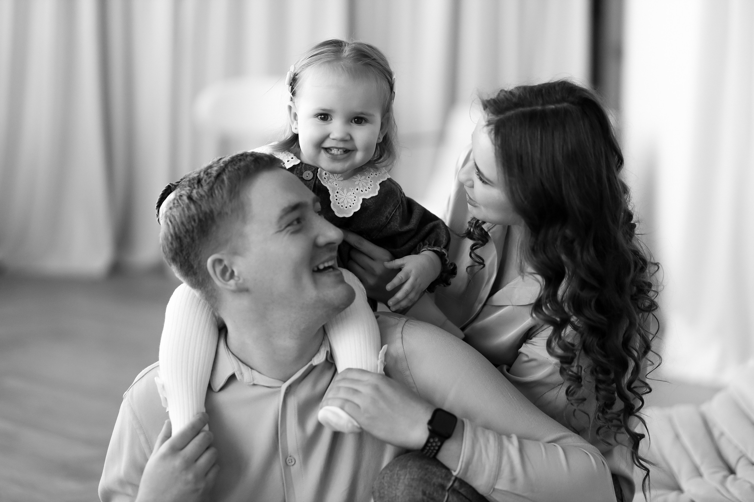 Миша, Вика и малышка Мия. ФОТОГРАФ ХАБАРОВСК АНАСТАСИЯ РАЧЕНКОВА