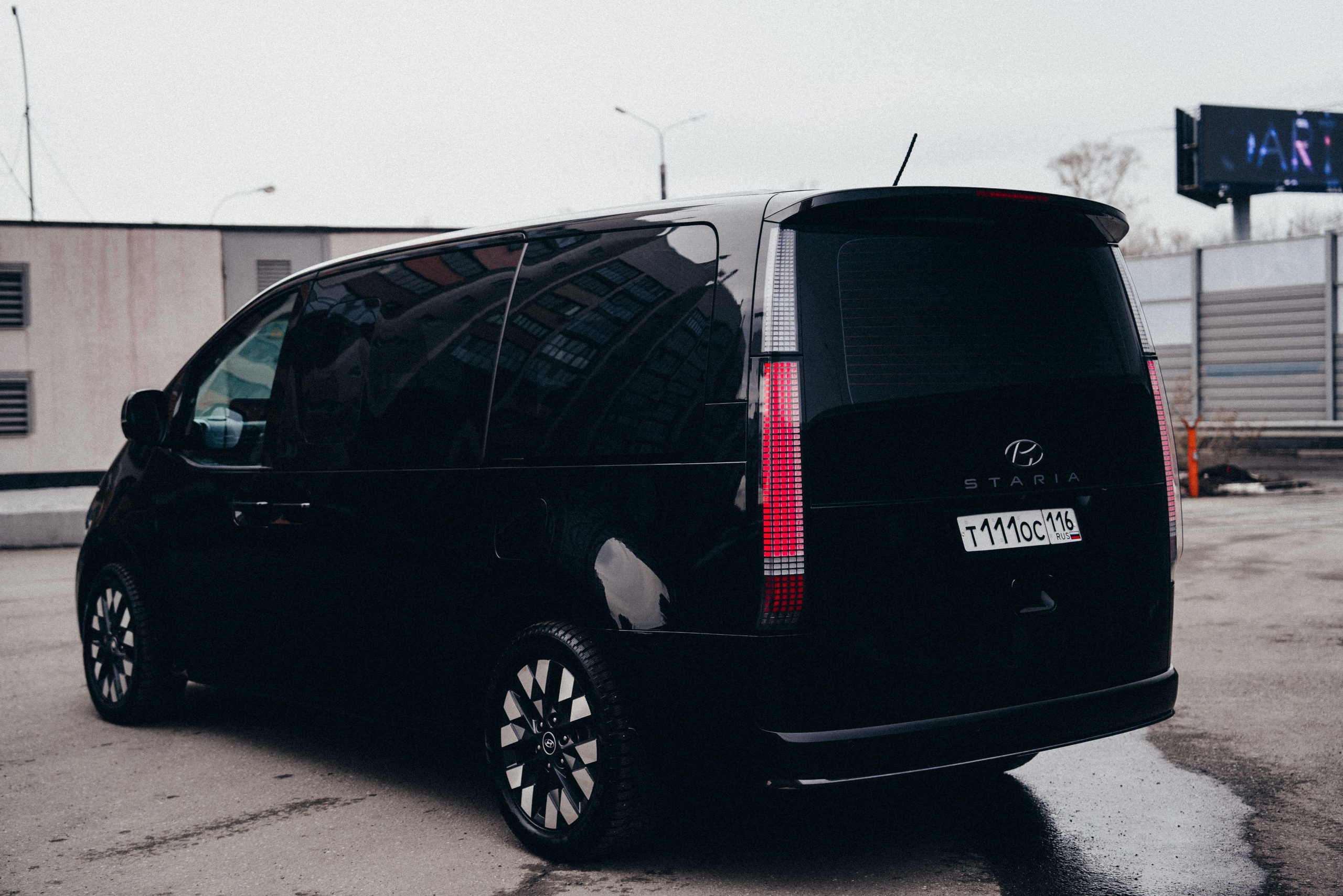 Hyundai Staria. Идеальные портреты для соцсетей — Фотограф Ленар