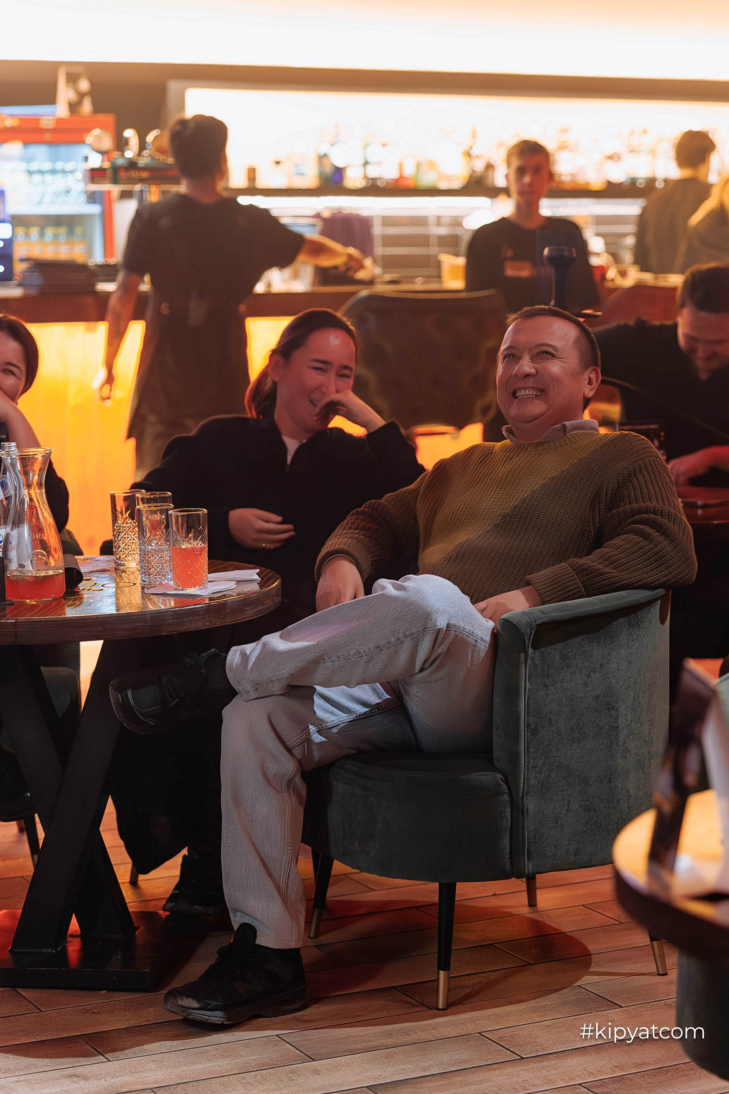 Сольный стендап концерт Александра Меркуль