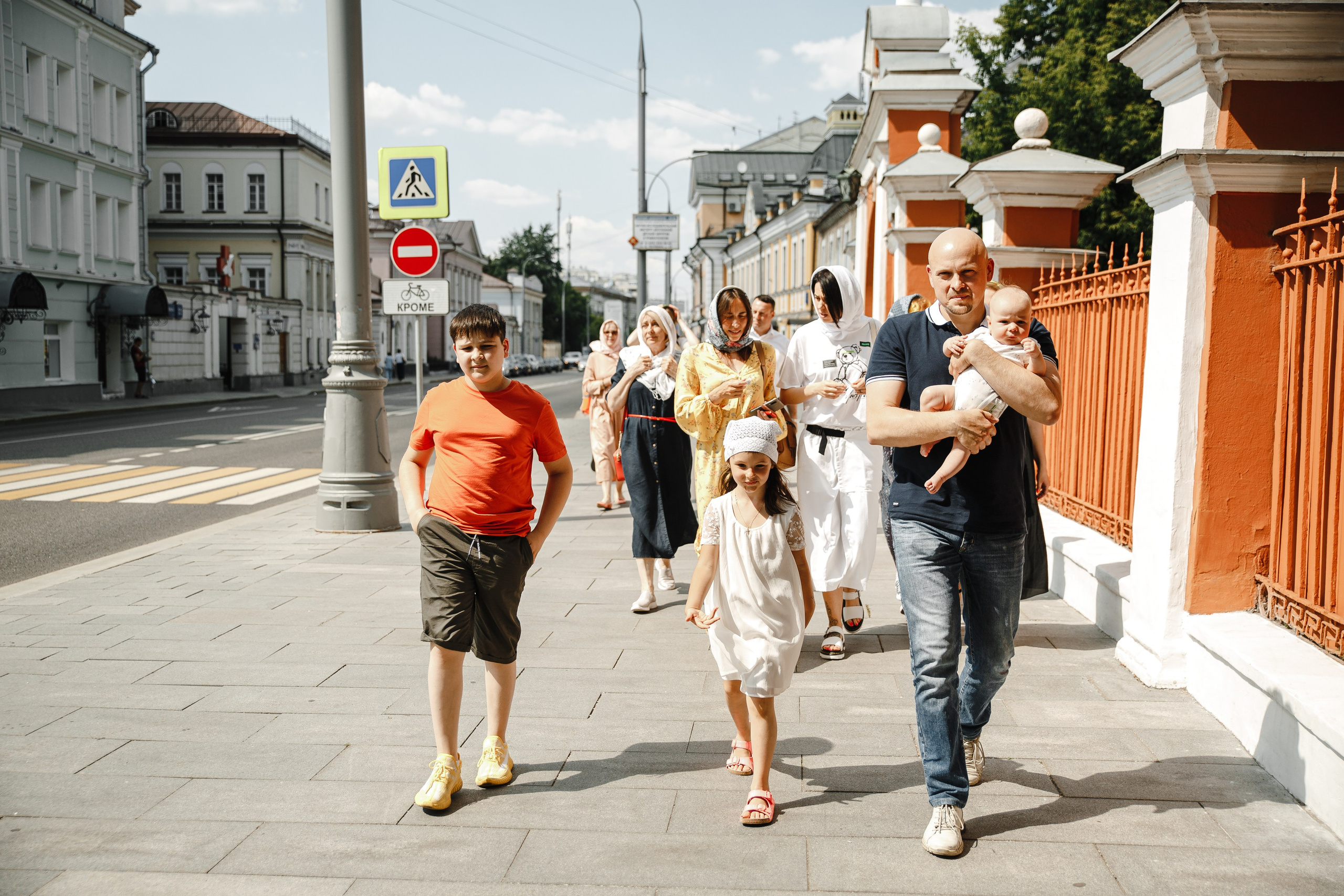 Крещение в Храме Григория Неокесарийского на Б. Полянке в Москве. Фотограф на Крещение Москва