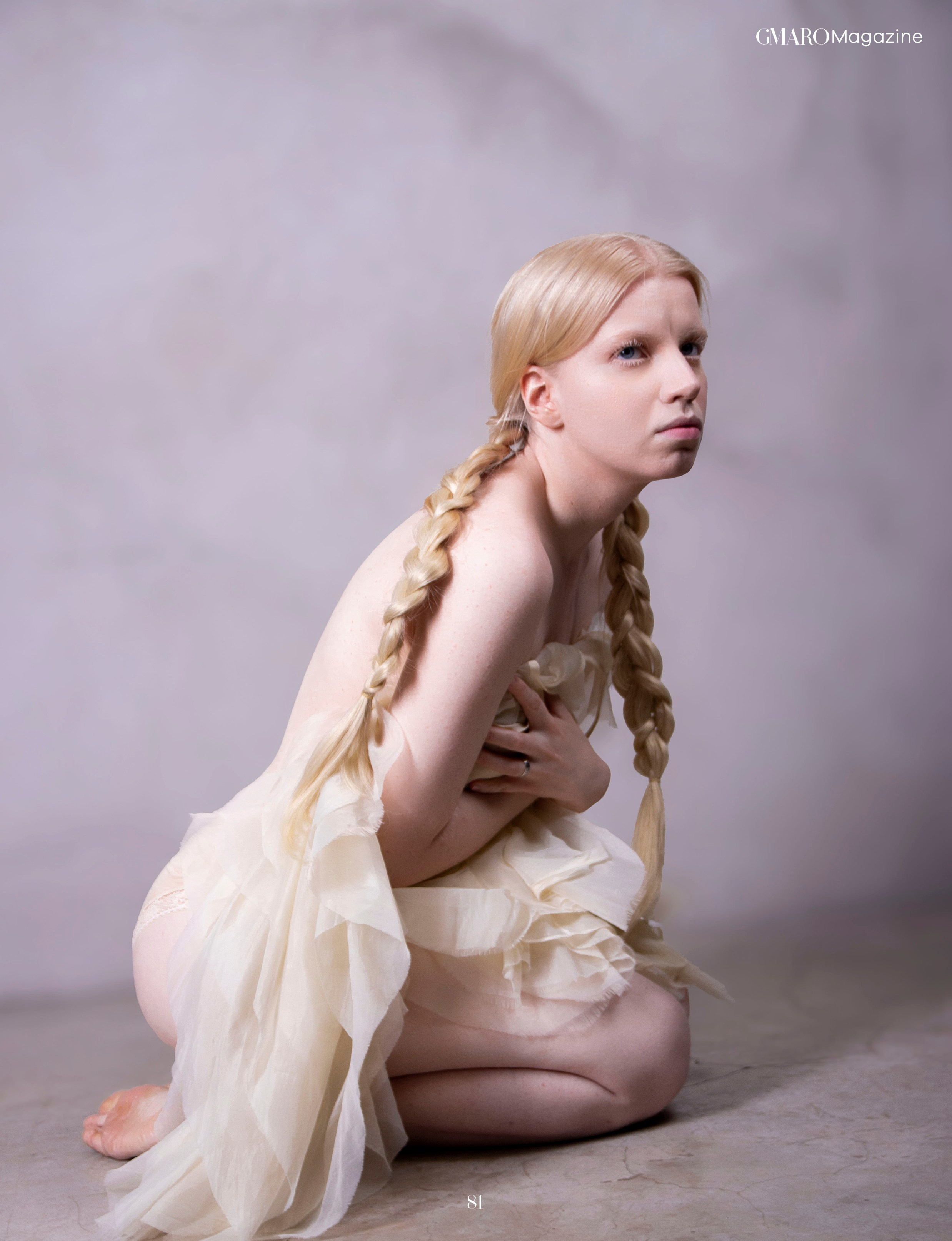 Стилизованный студийный портрет. Публикация в GMARO magazine. Портретный фотограф в Санкт-Петербурге Савельева Ольга