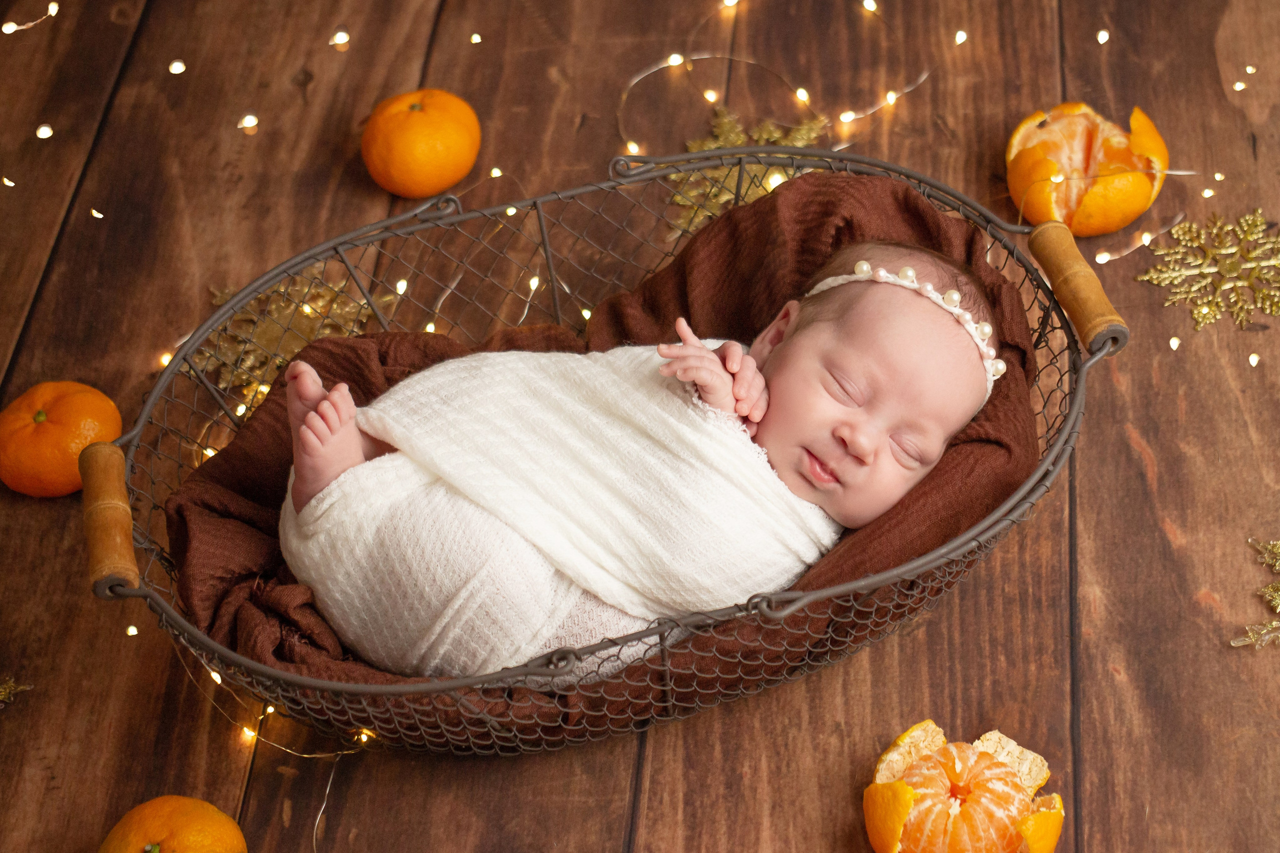 Классический стиль newborn. Фотограф новорождённых Анапа Елена Кушнарь