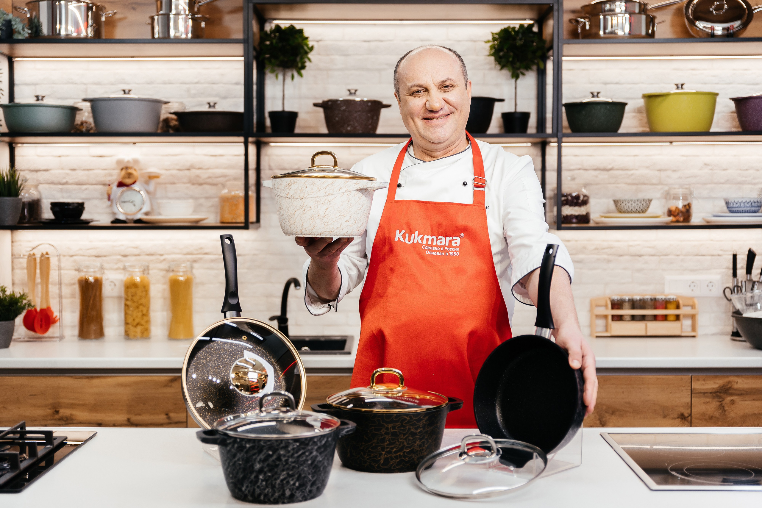 Производитель металла-посуды Кукмара. Лазерсон. Ваш самый лучший фотограф!