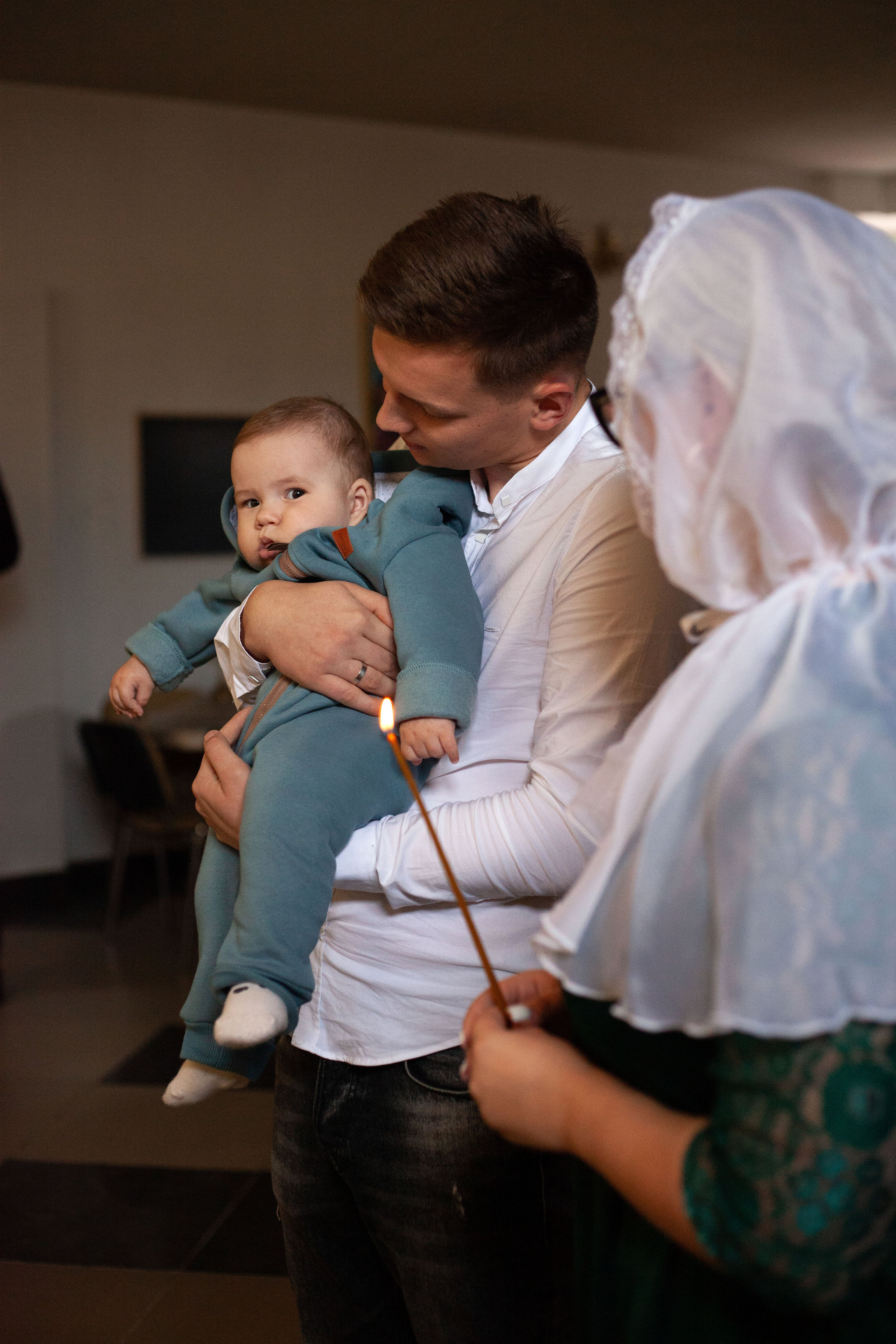 Крещение малыша 6 месяцев. Фотограф видеограф Ольга Василевская