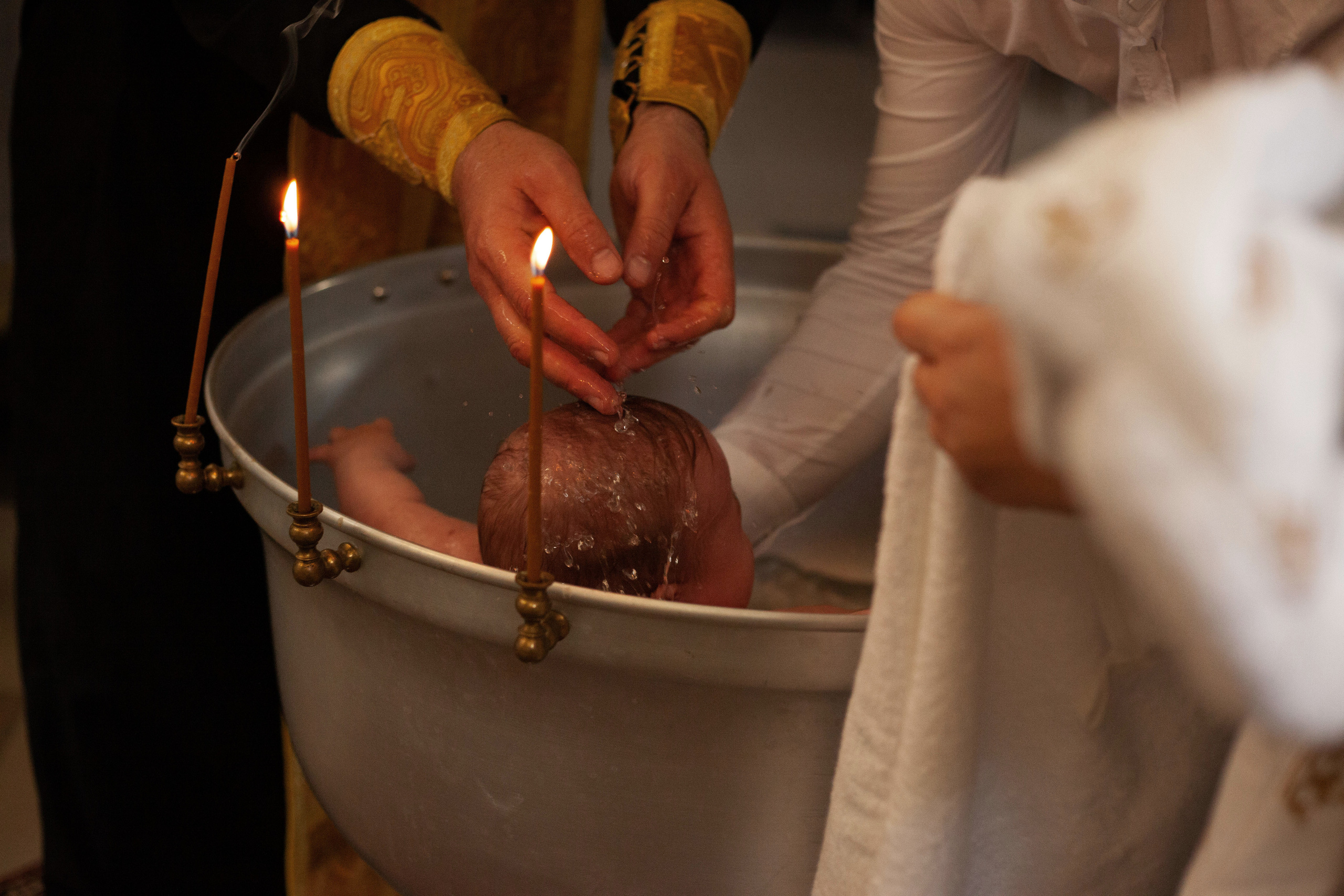 Крещение малыша 6 месяцев. Фотограф видеограф Ольга Василевская