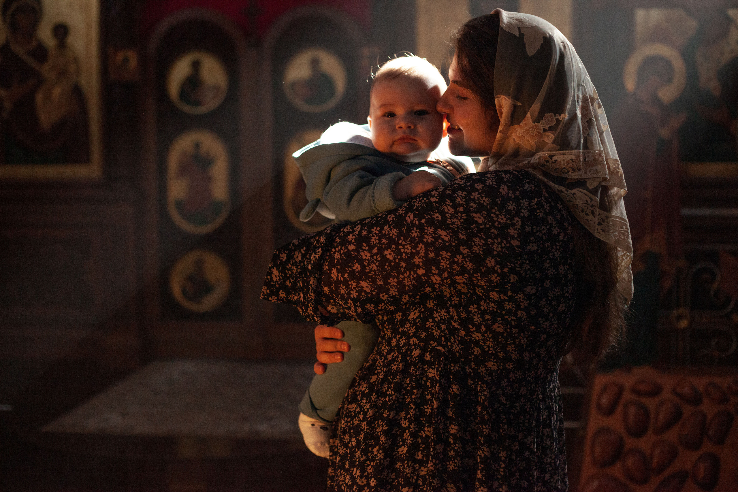 Крещение малыша 6 месяцев. Фотограф видеограф Ольга Василевская