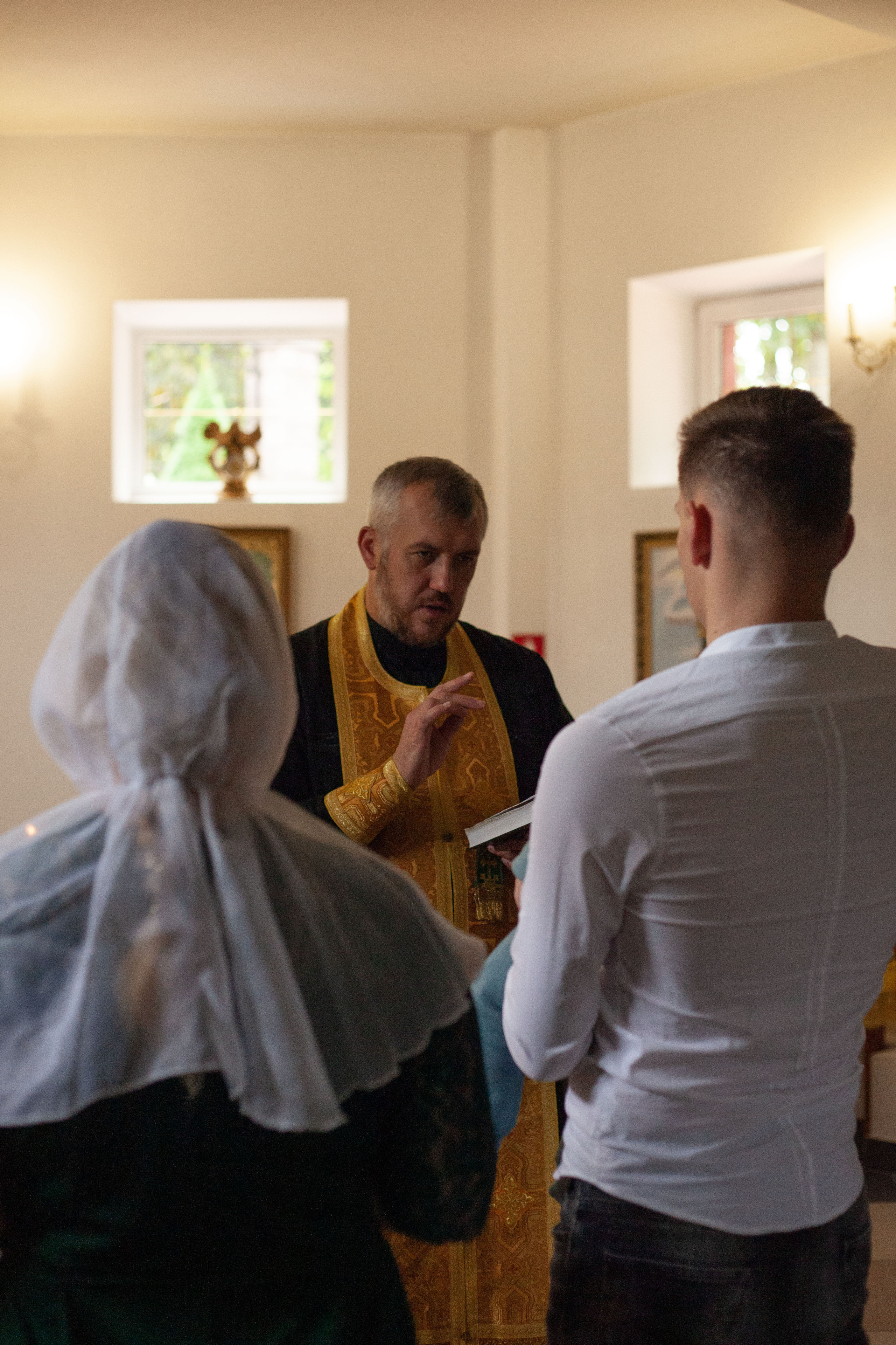 Крещение малыша 6 месяцев. Фотограф видеограф Ольга Василевская