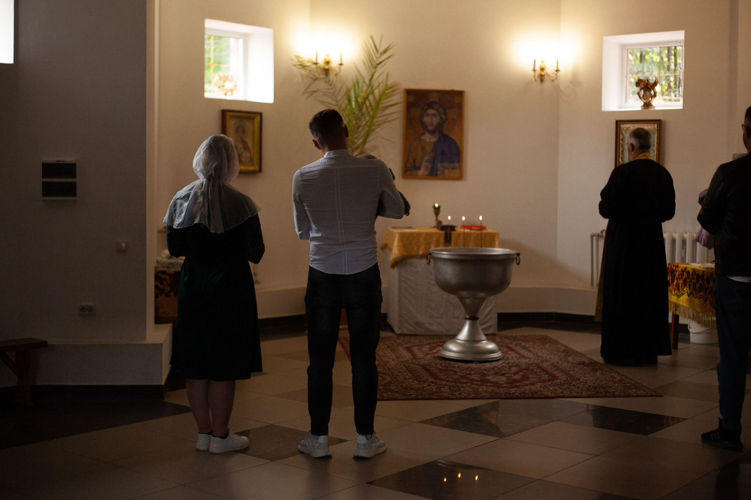 Крещение малыша 6 месяцев. Фотограф видеограф Ольга Василевская