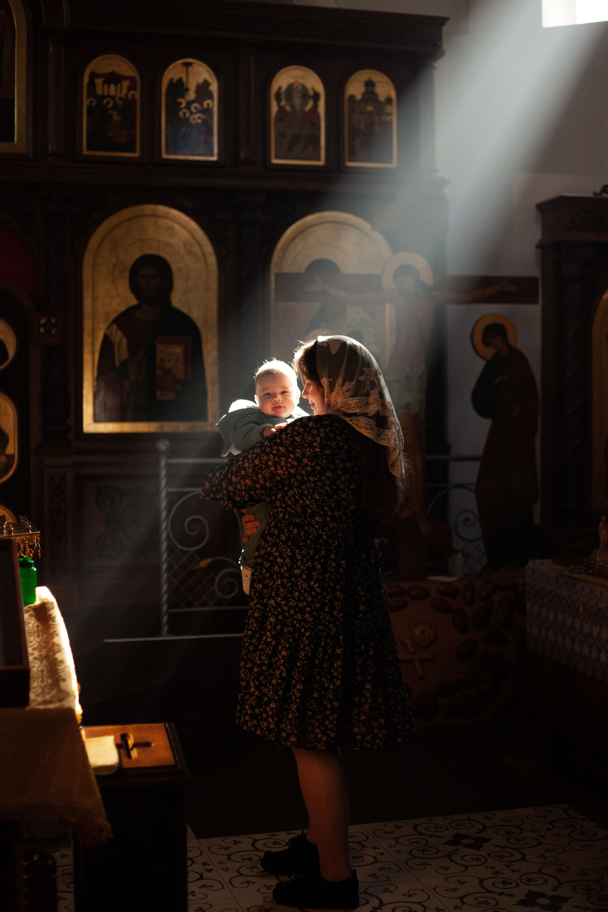 Крещение малыша 6 месяцев. Фотограф видеограф Ольга Василевская