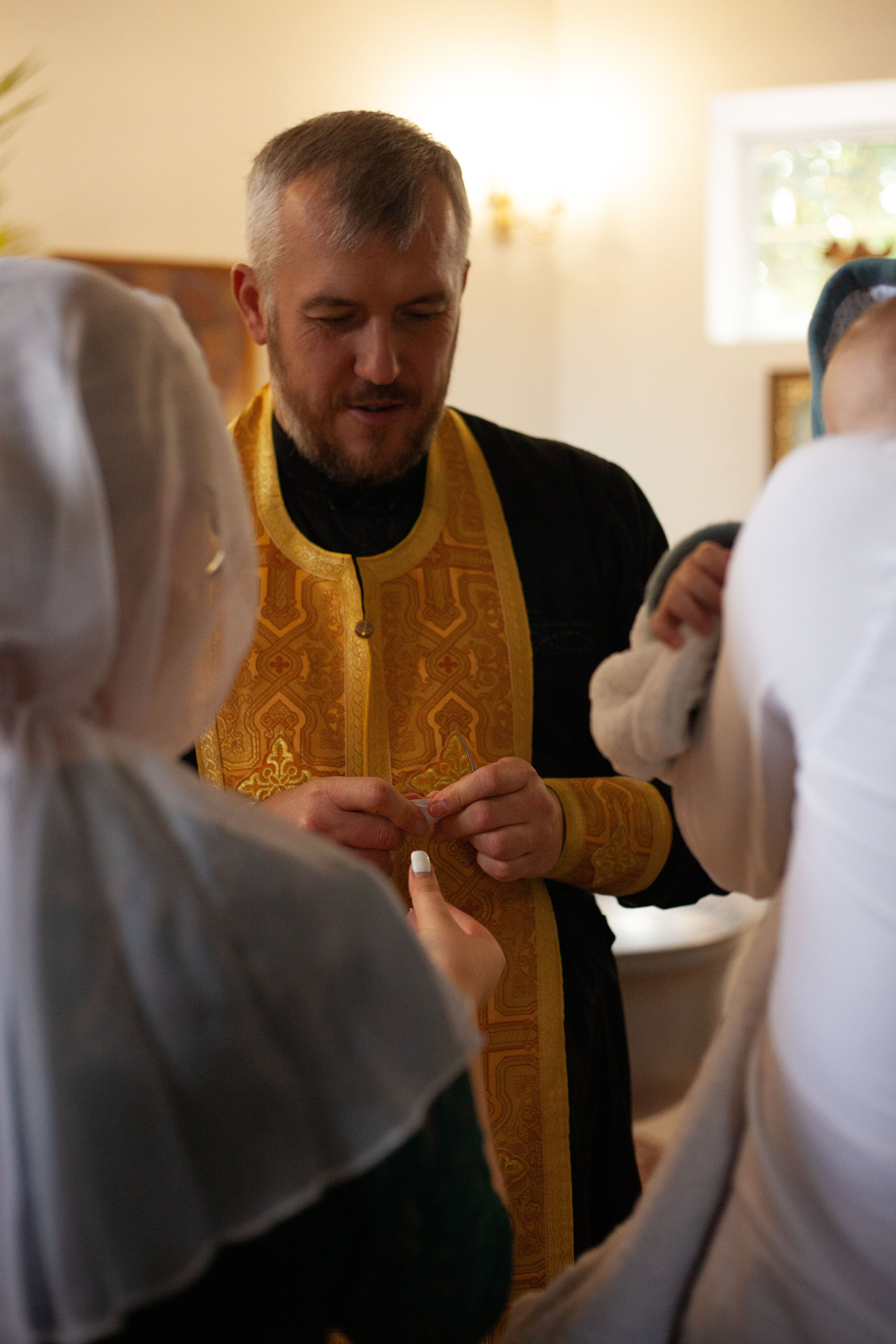 Крещение малыша 6 месяцев. Фотограф видеограф Ольга Василевская