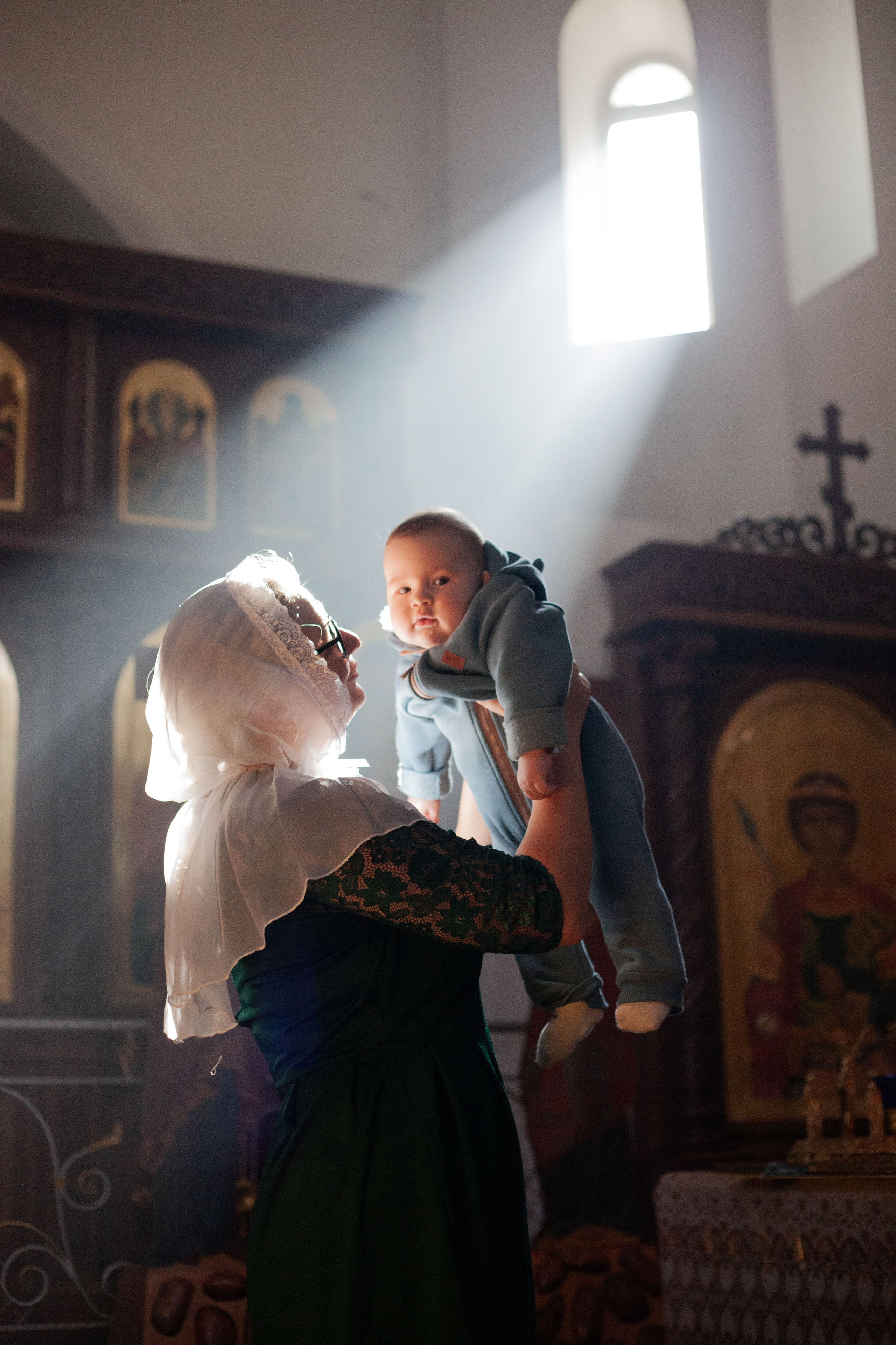 Крещение малыша 6 месяцев. Фотограф видеограф Ольга Василевская