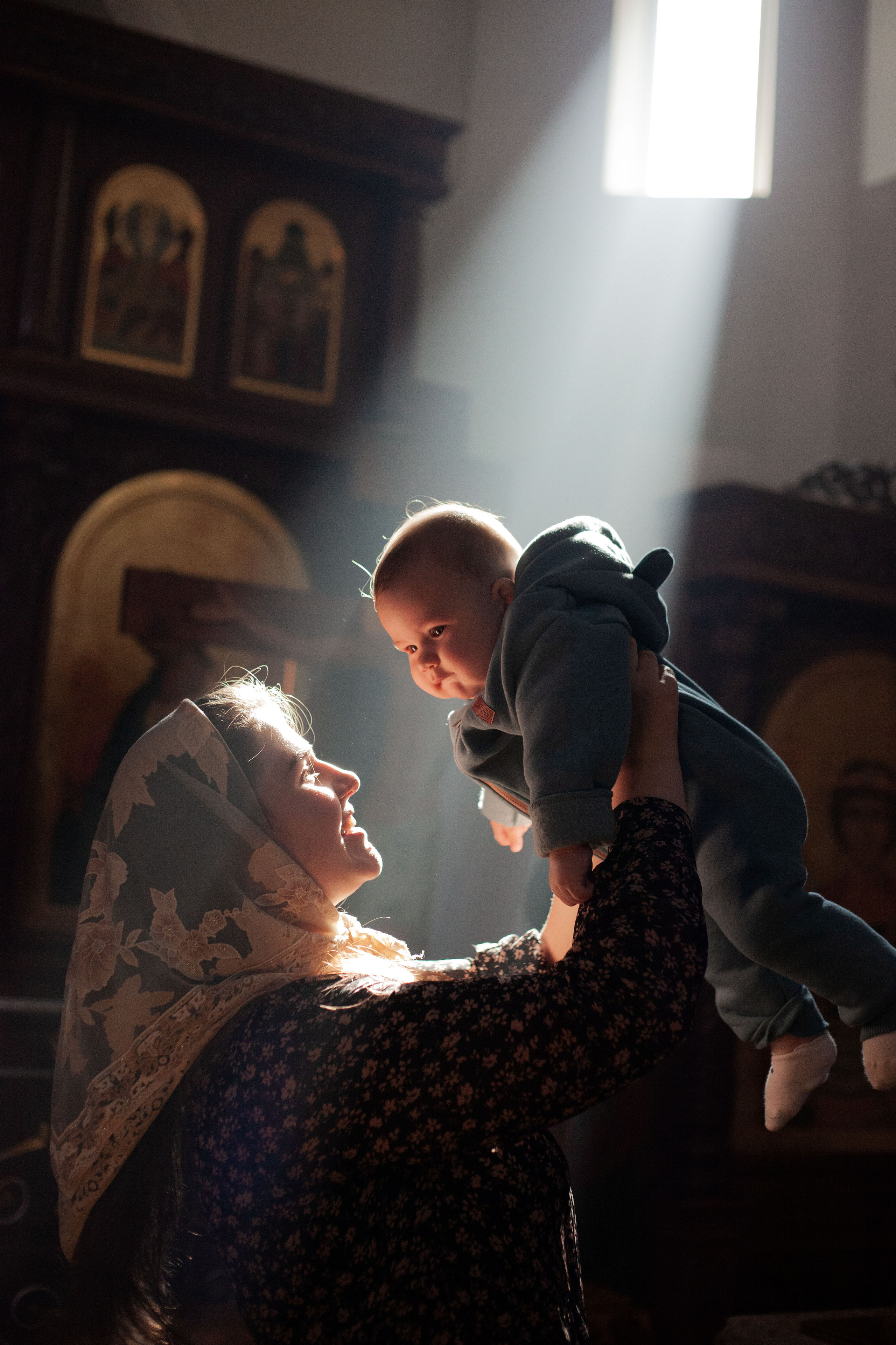 Крещение малыша 6 месяцев. Фотограф видеограф Ольга Василевская