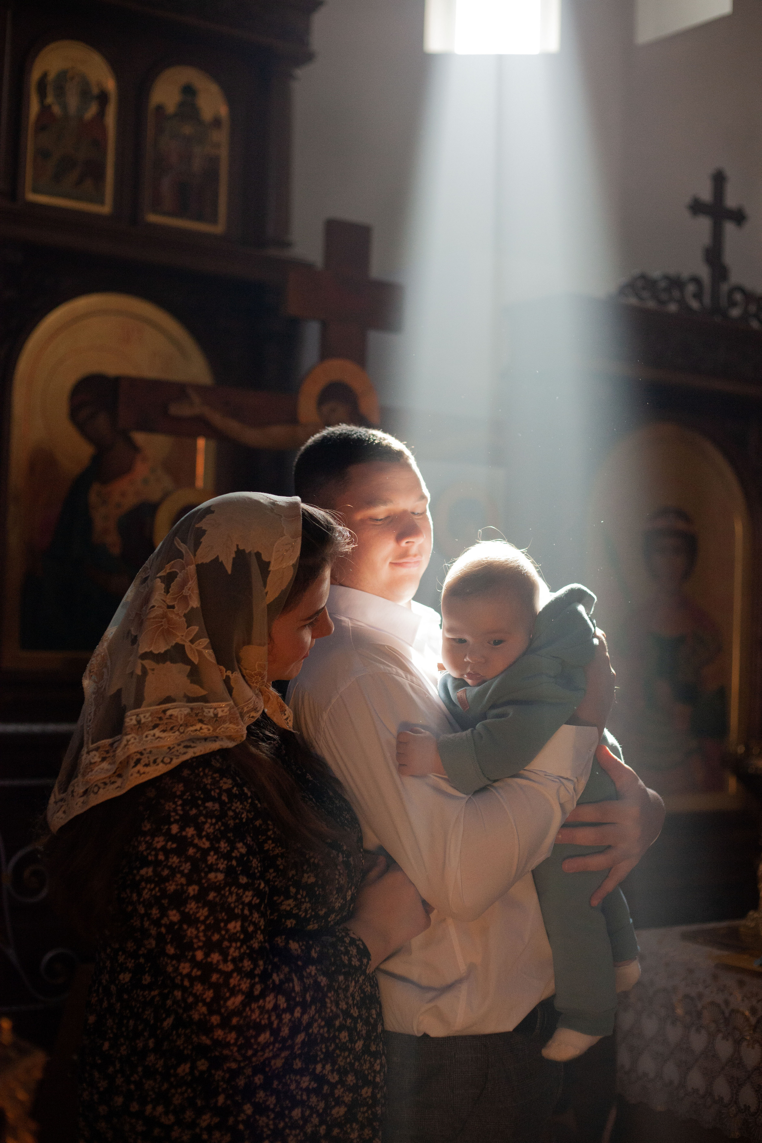 Крещение малыша 6 месяцев. Фотограф видеограф Ольга Василевская