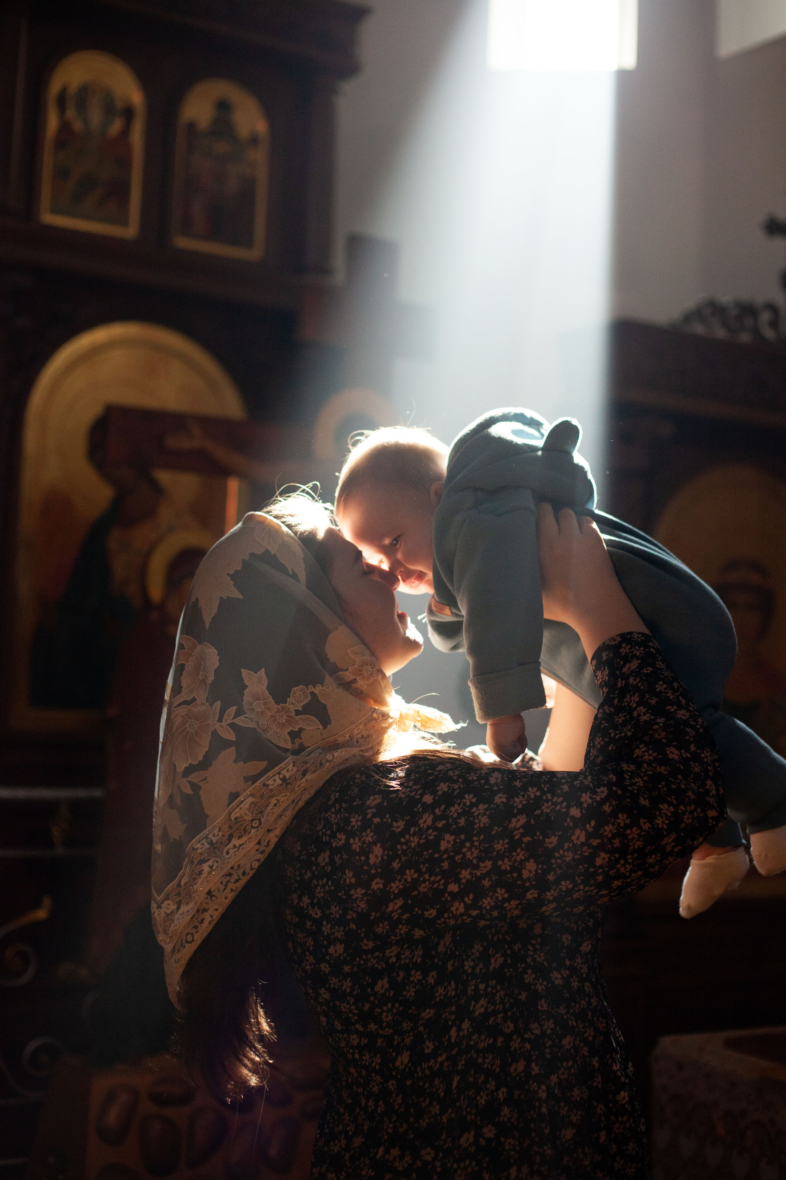 Крещение малыша 6 месяцев. Фотограф видеограф Ольга Василевская
