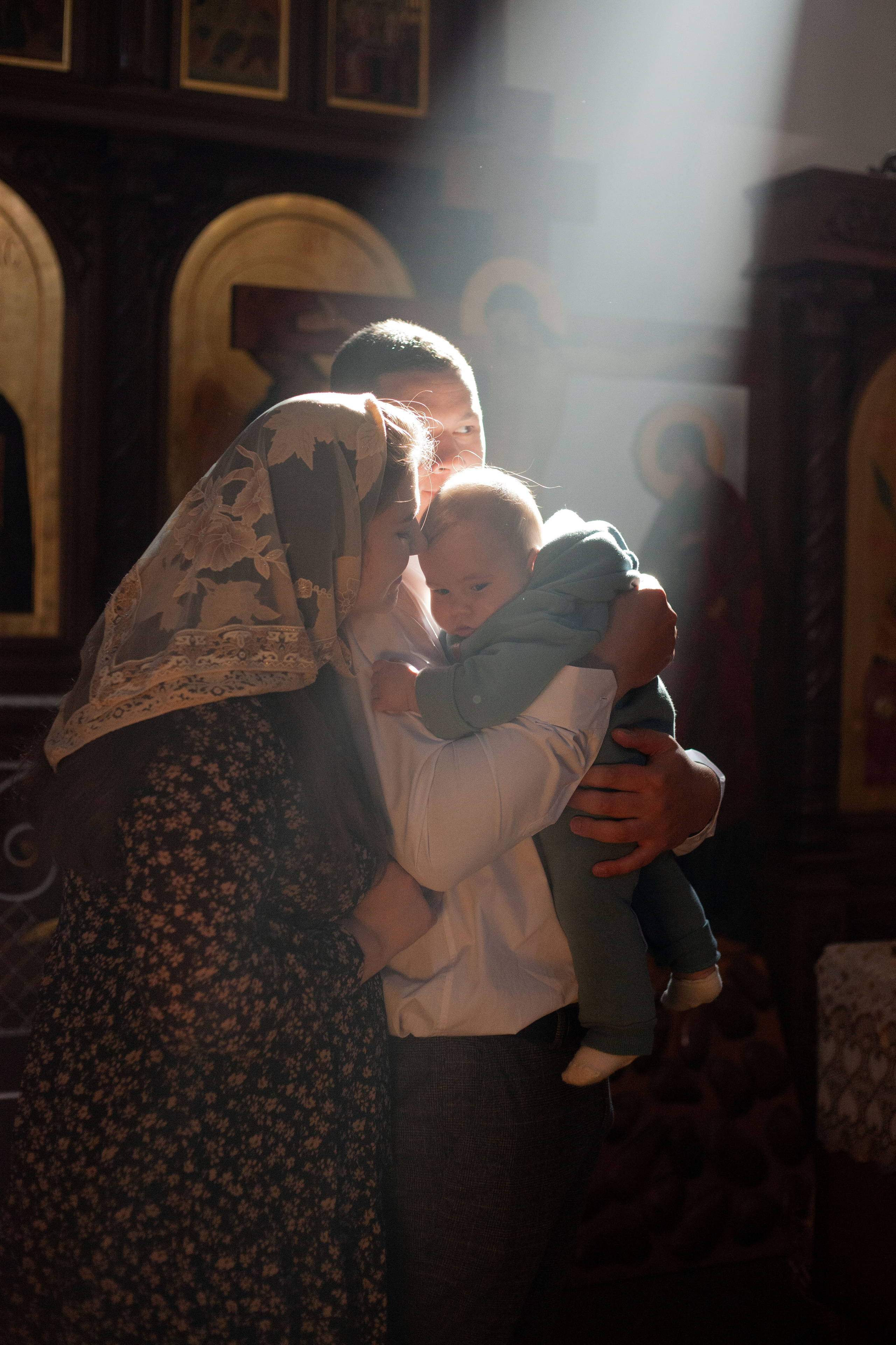 Крещение малыша 6 месяцев. Фотограф видеограф Ольга Василевская