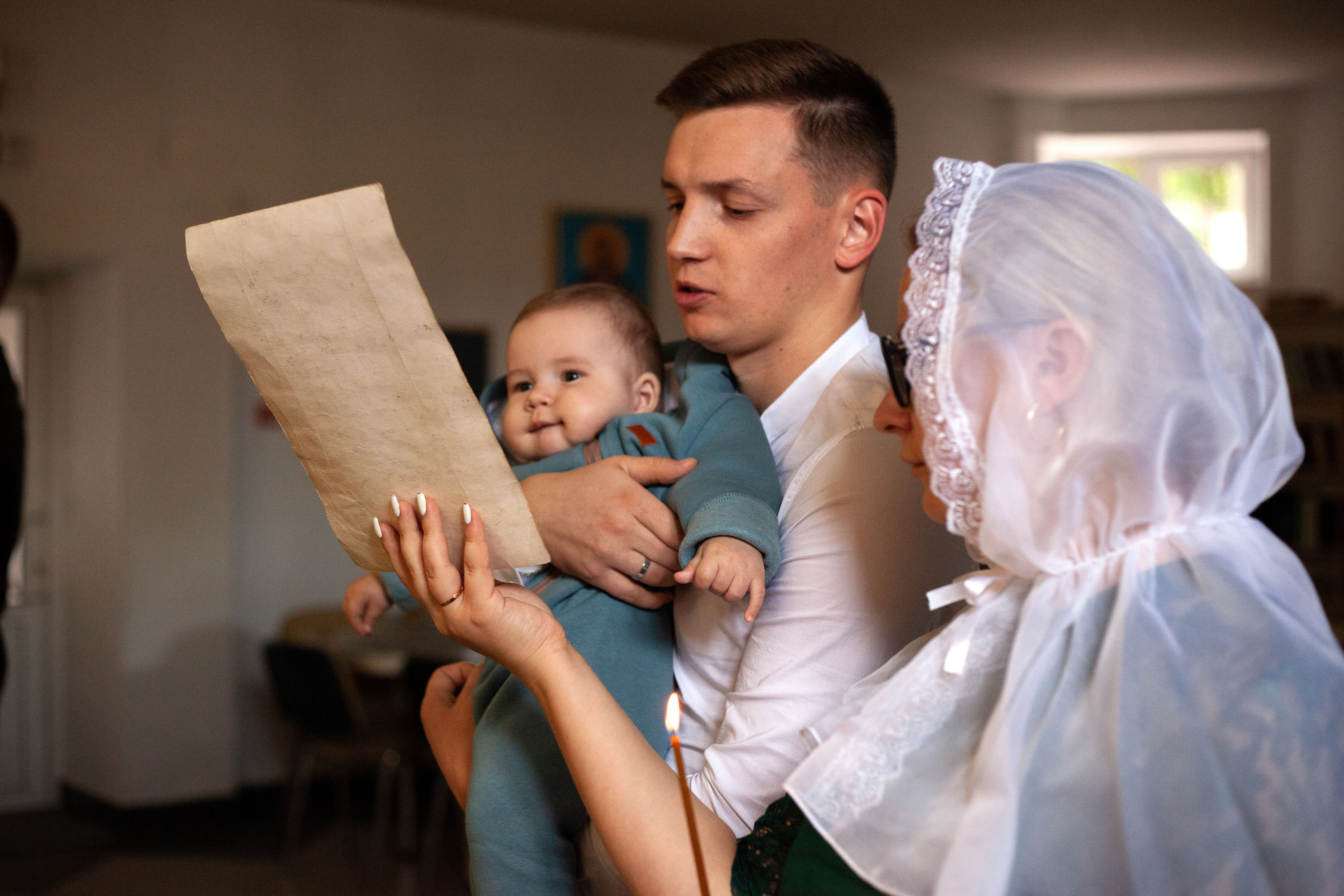 Крещение малыша 6 месяцев. Фотограф видеограф Ольга Василевская