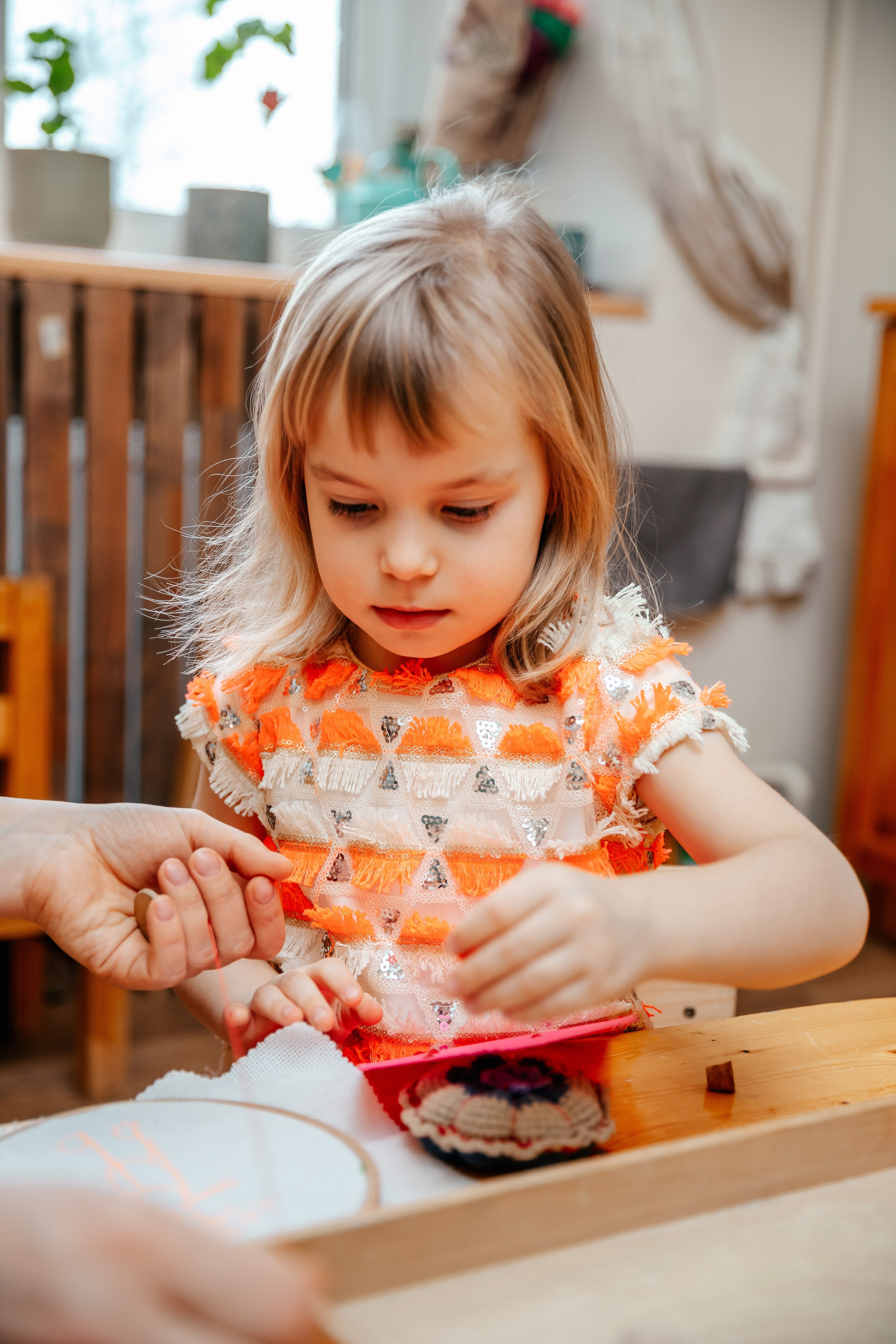 8 марта в Монтессори-саду. Семейный lifestyle фотограф в Санкт-Петербурге Людмила Пахомова