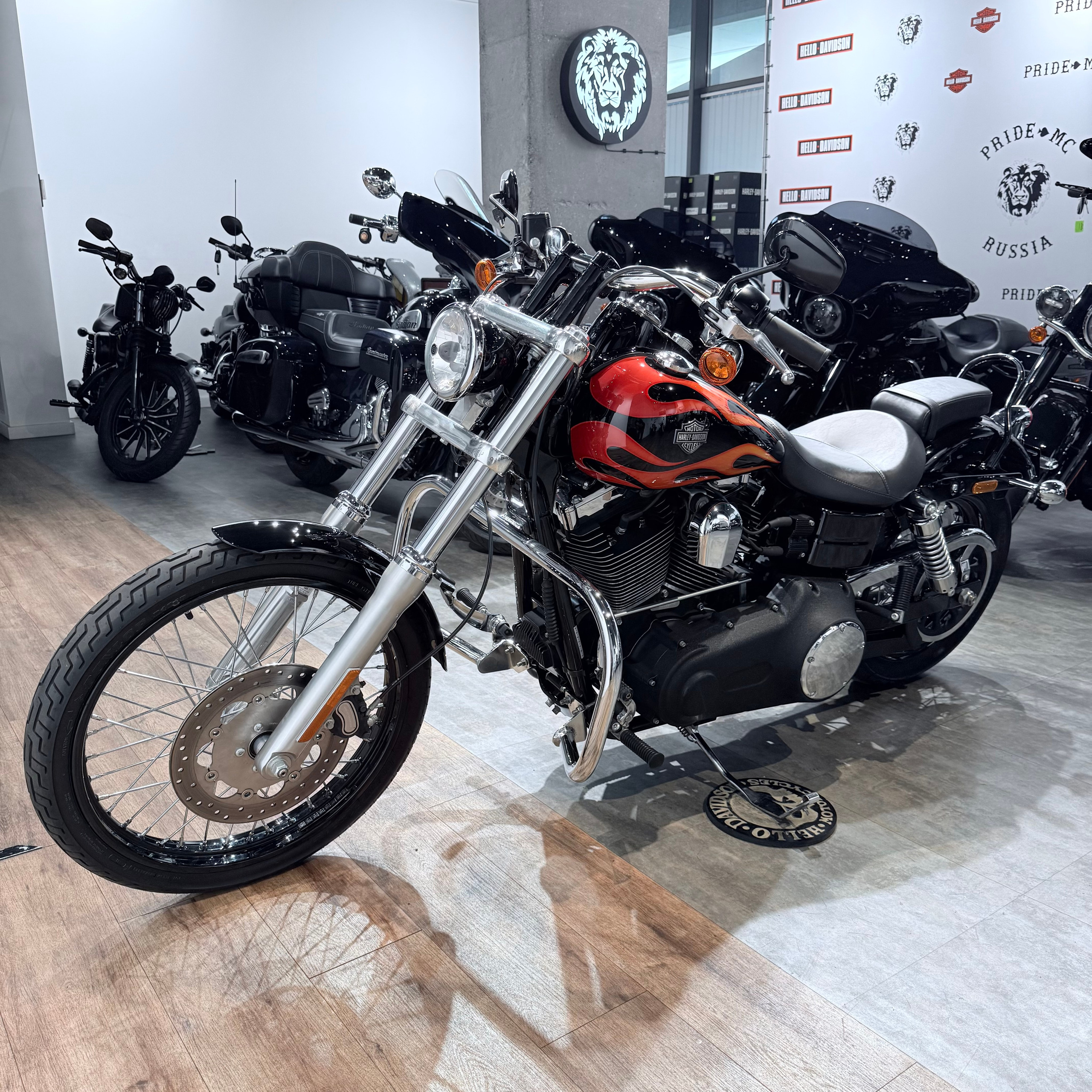 Купить Harley-Davidson 2012 DYNA Wide Glide 96 Blасk (Softail/Dyna) — подробнее на сайте. Hello Davidson, Москва. Только хорошие мотоц
