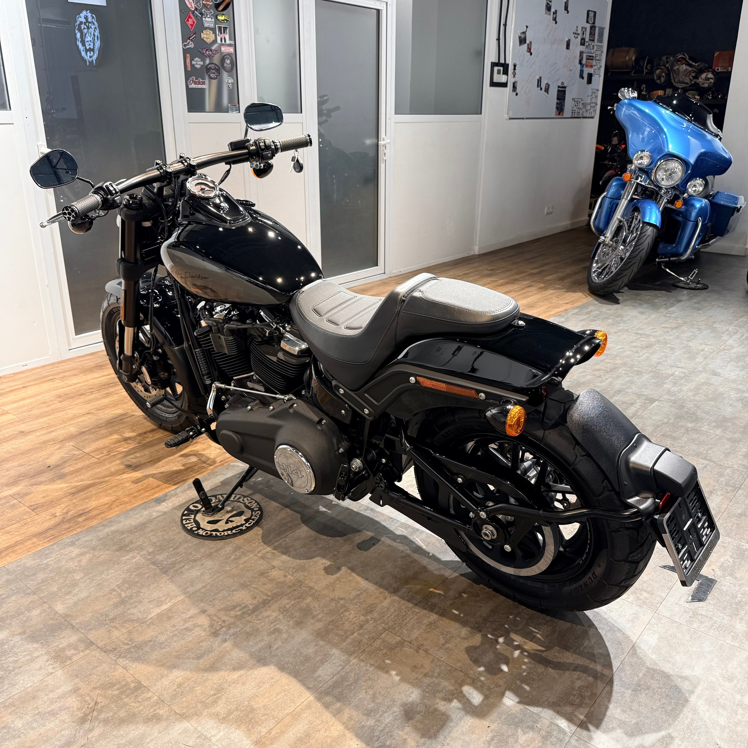 2023 HD FAT ВОВ 114 Vivid Black Nаrdо Gray (VIN *5НD*4007). Hello Davidson, Москва. Только хорошие мотоциклы…