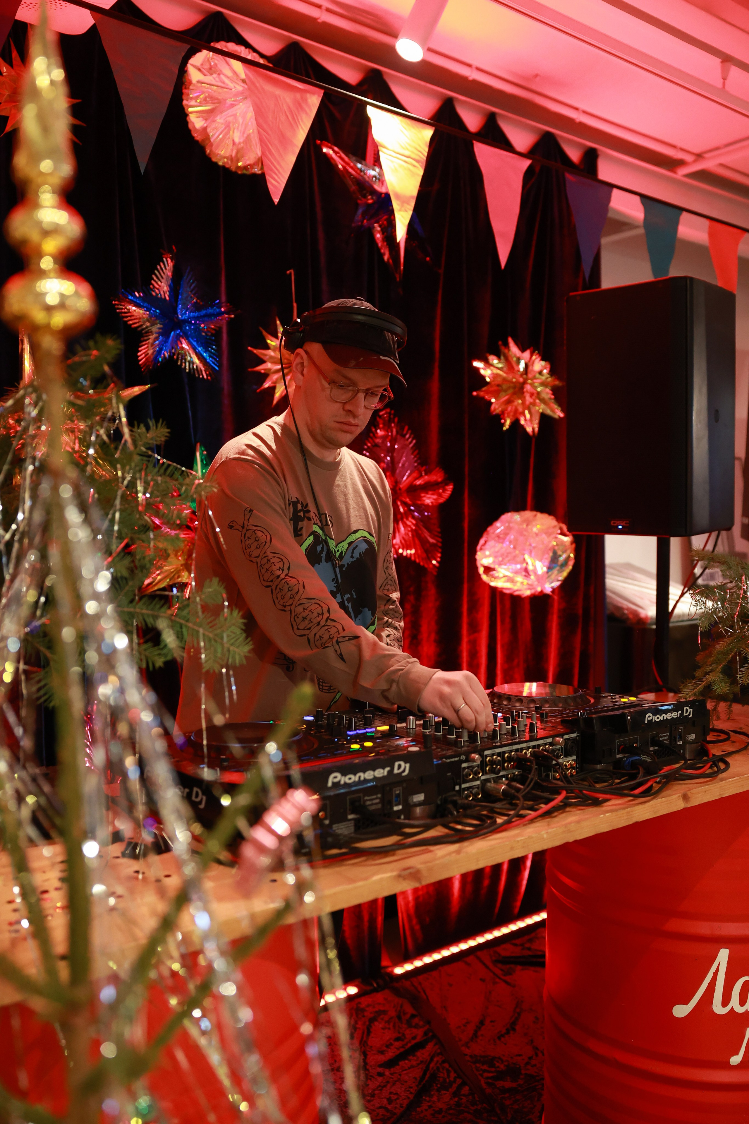 23–24 декабря 2023 в «Три вокзала. Депо» / День 1. Фотоотчеты «Ламбада-маркета»