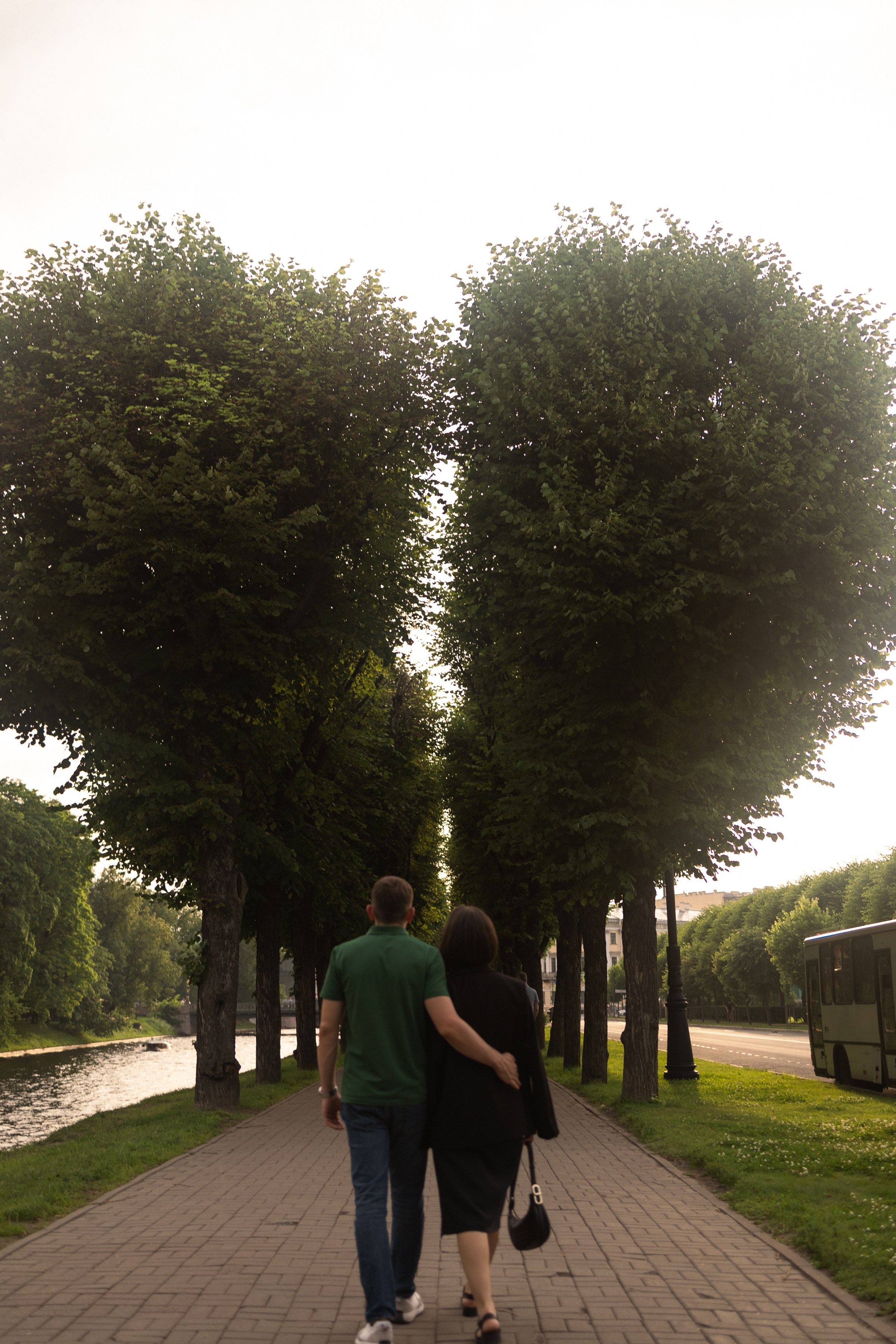 Любовь на улицах Питера. Портретный фотограф СПб, женский фотограф, минимализм и эстетика