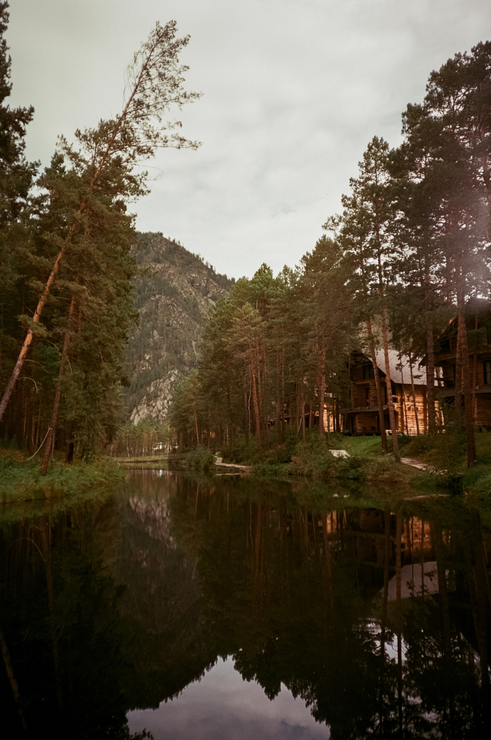 Село Черга в Верхах Алтая. Лошадки в Манжероке и панорамы Катуни. Фотограф-документалист Мария Осокина