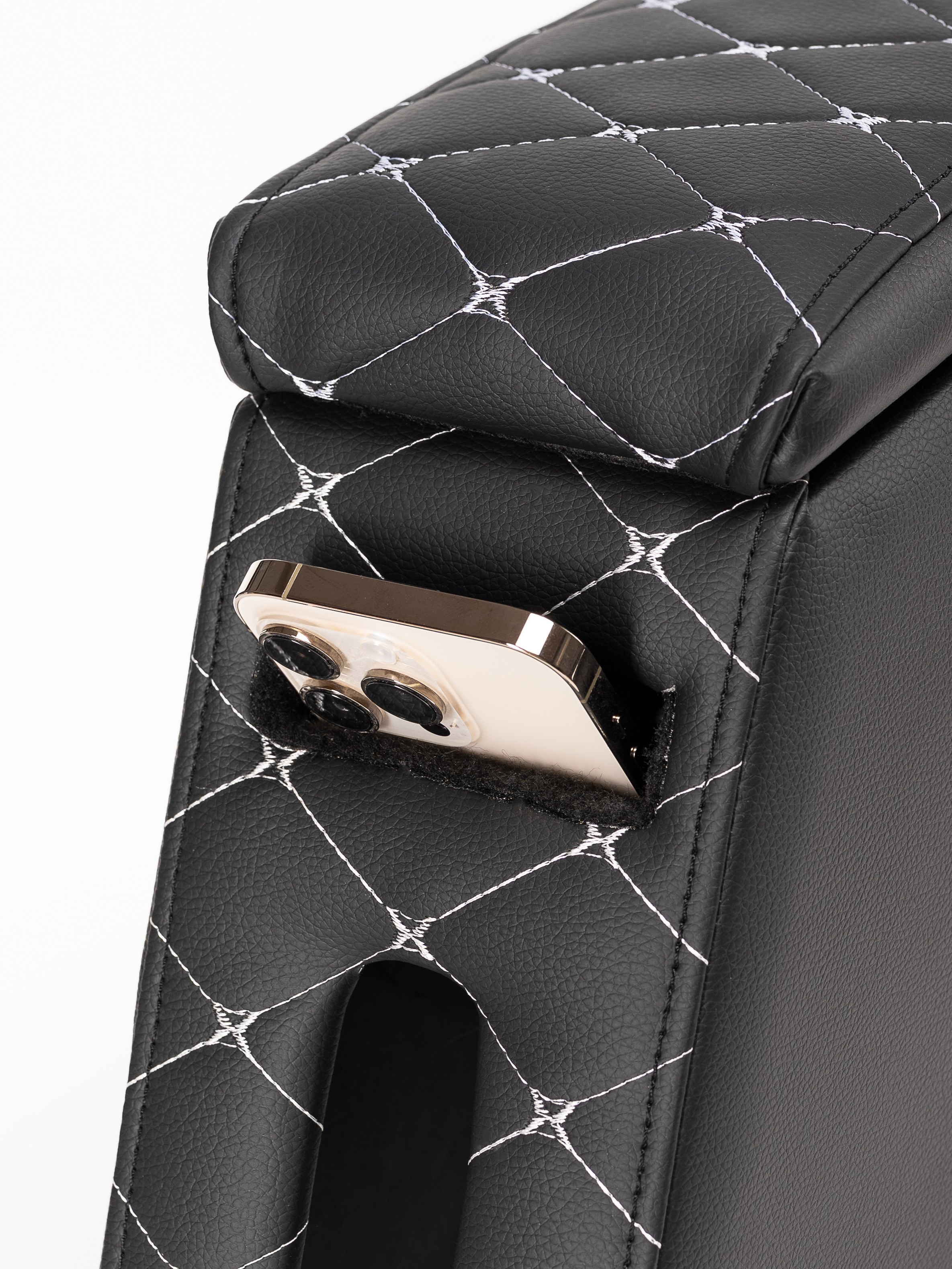 Автоподлокотники предметка стёганые серия 3. Предметный фотограф, фото для маркетплейсов Пятигорск, КМВ