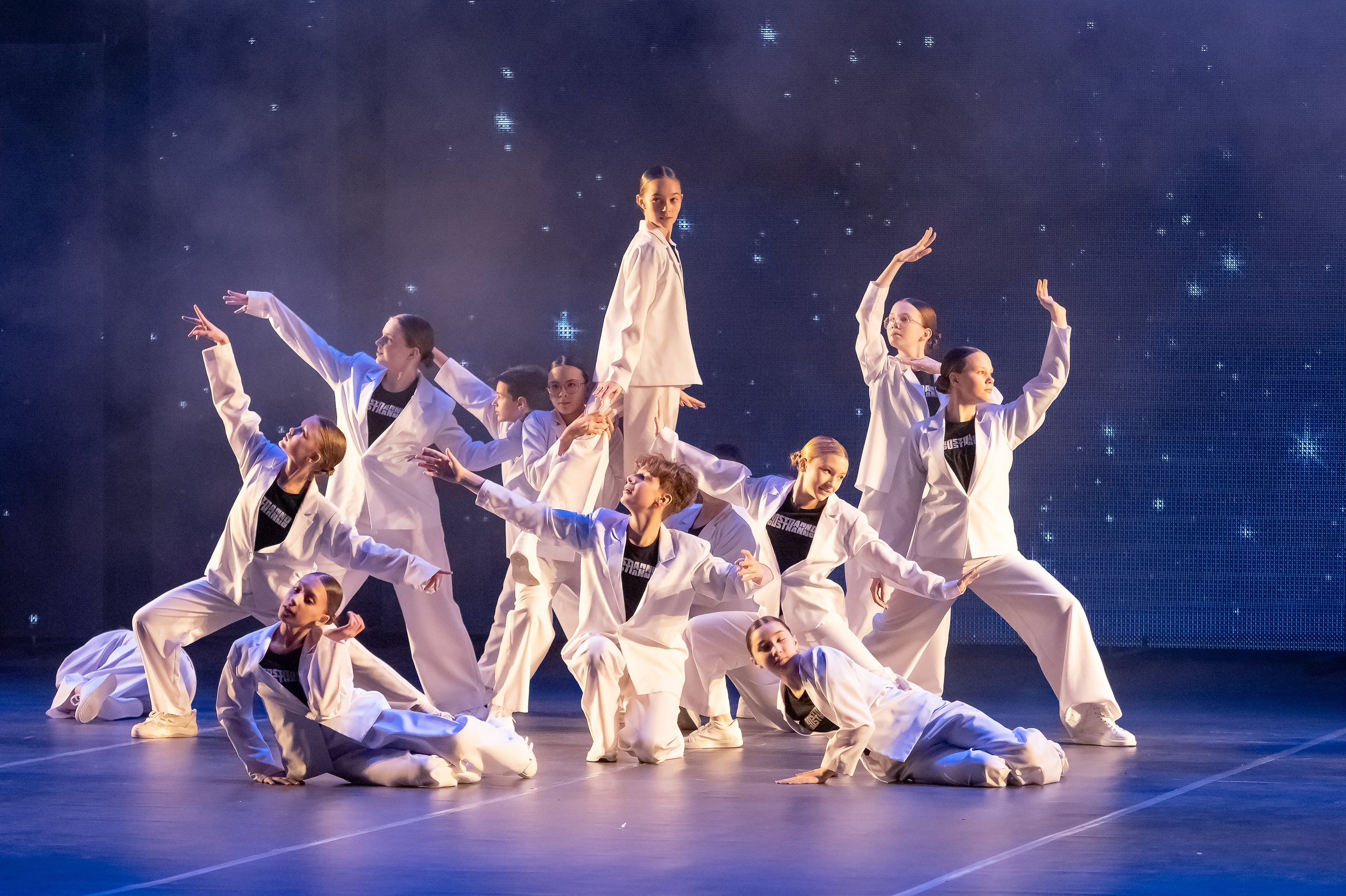 Концерт «Пространные танцы». Репортажный, семейный и детский фотограф в Пензе и Заречном Арина Ермилова. Картины барельеф на заказ